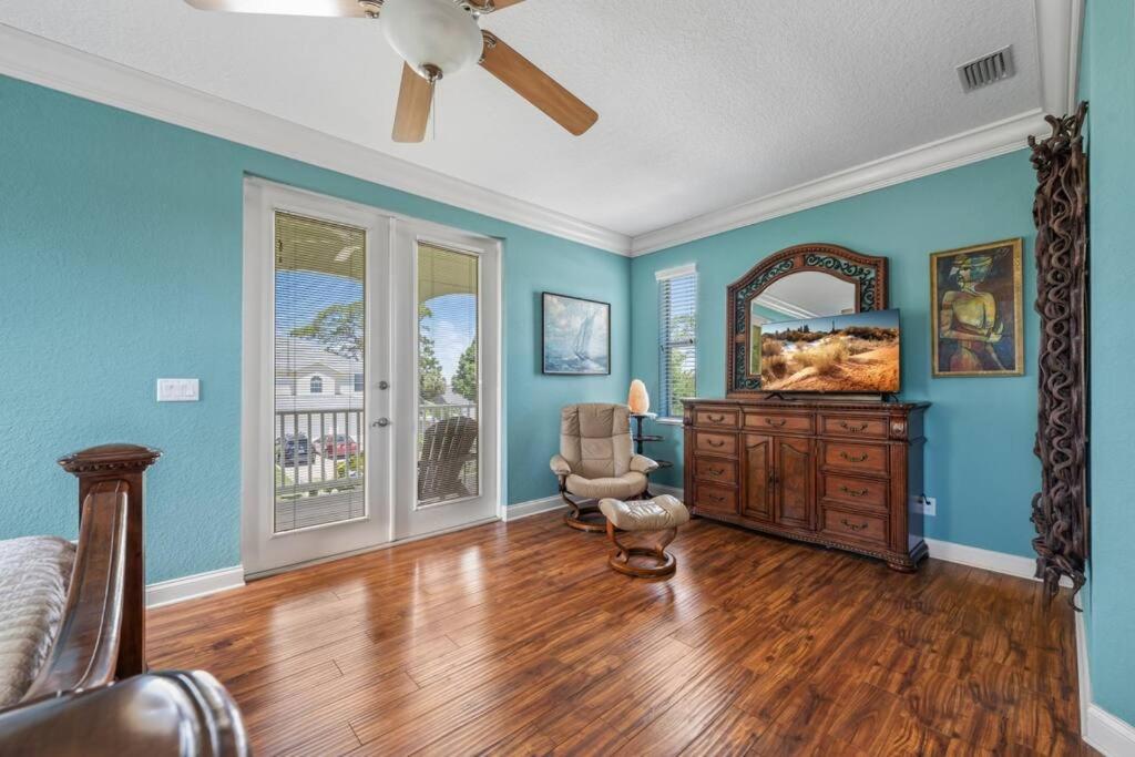 Four-Bedroom House photo 3