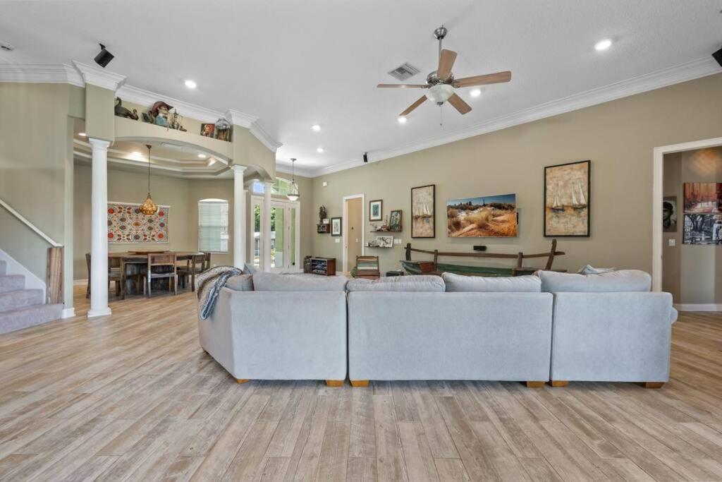 Four-Bedroom House photo 2