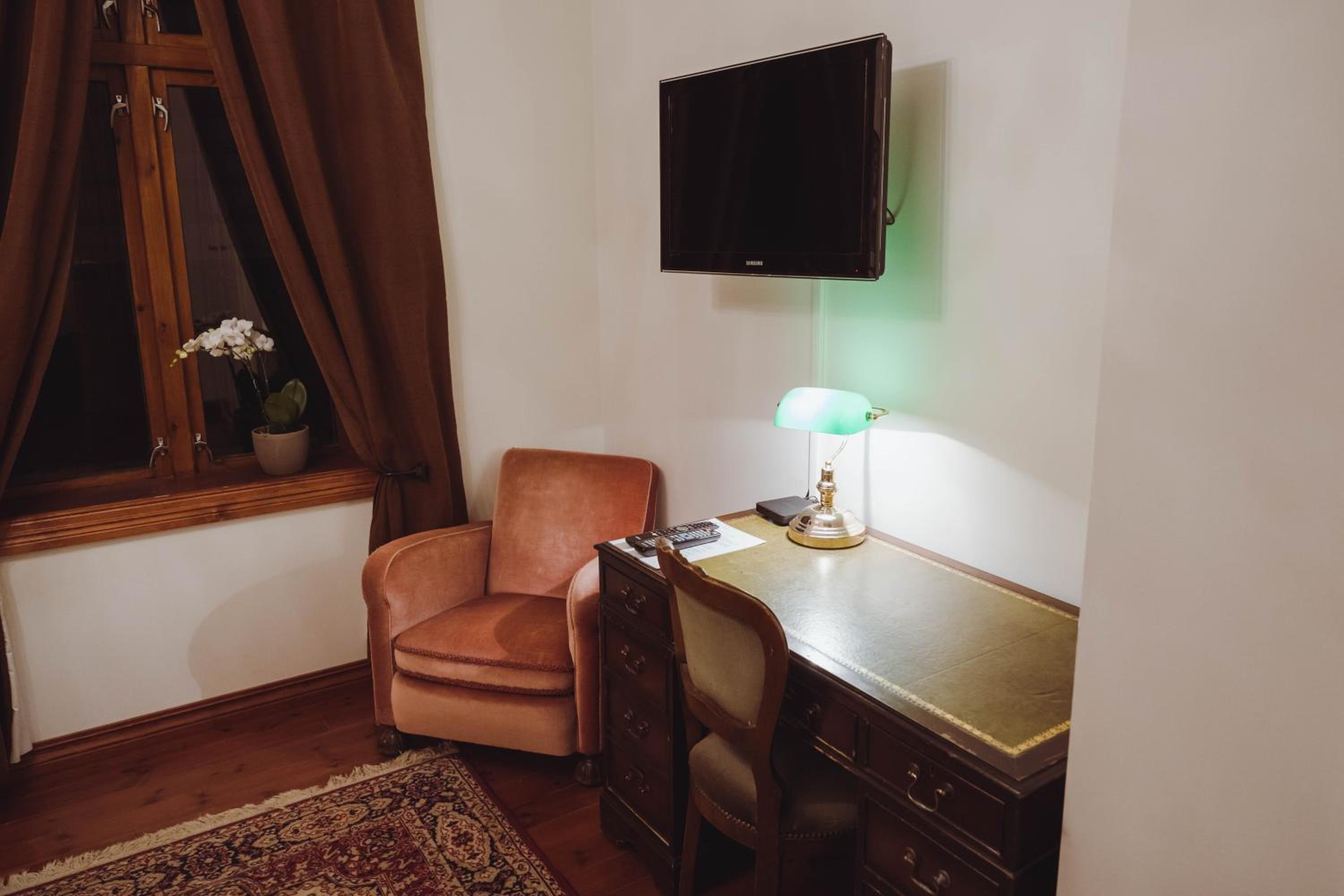 Double Room - Photo 1