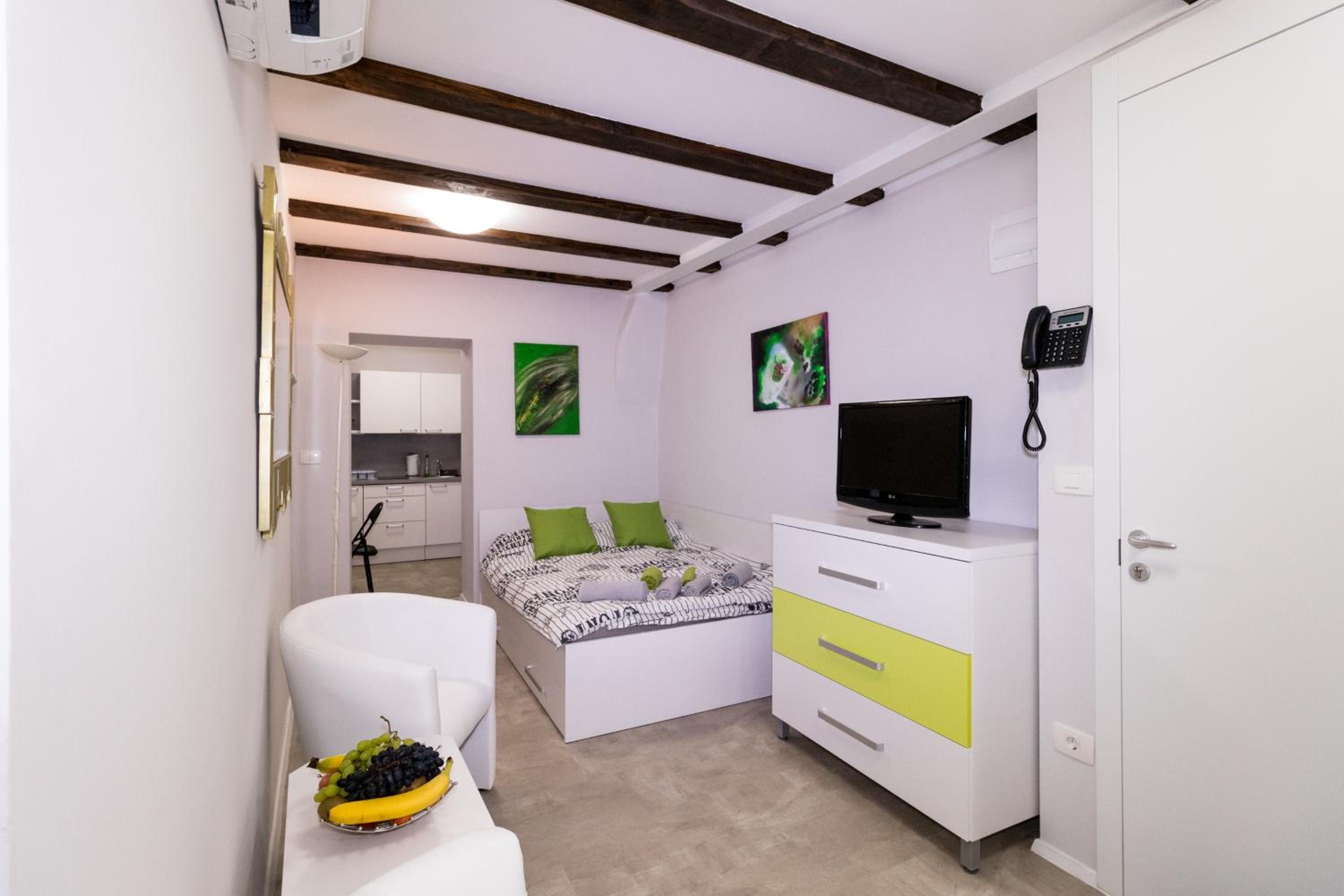 Apartment with Terrace photo 1