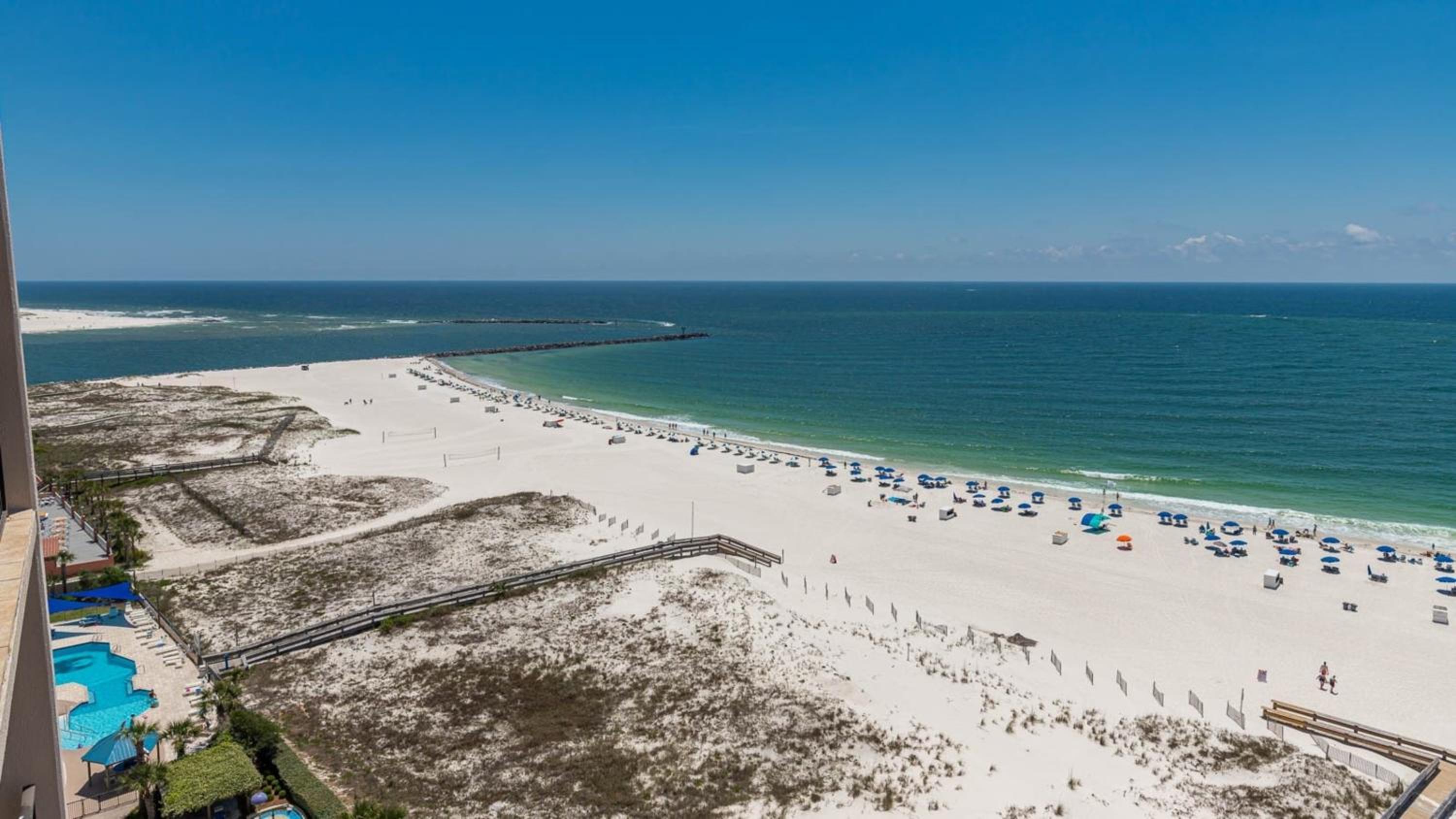 Two-Bedroom Apartment - Oceanfront  - Photo 2