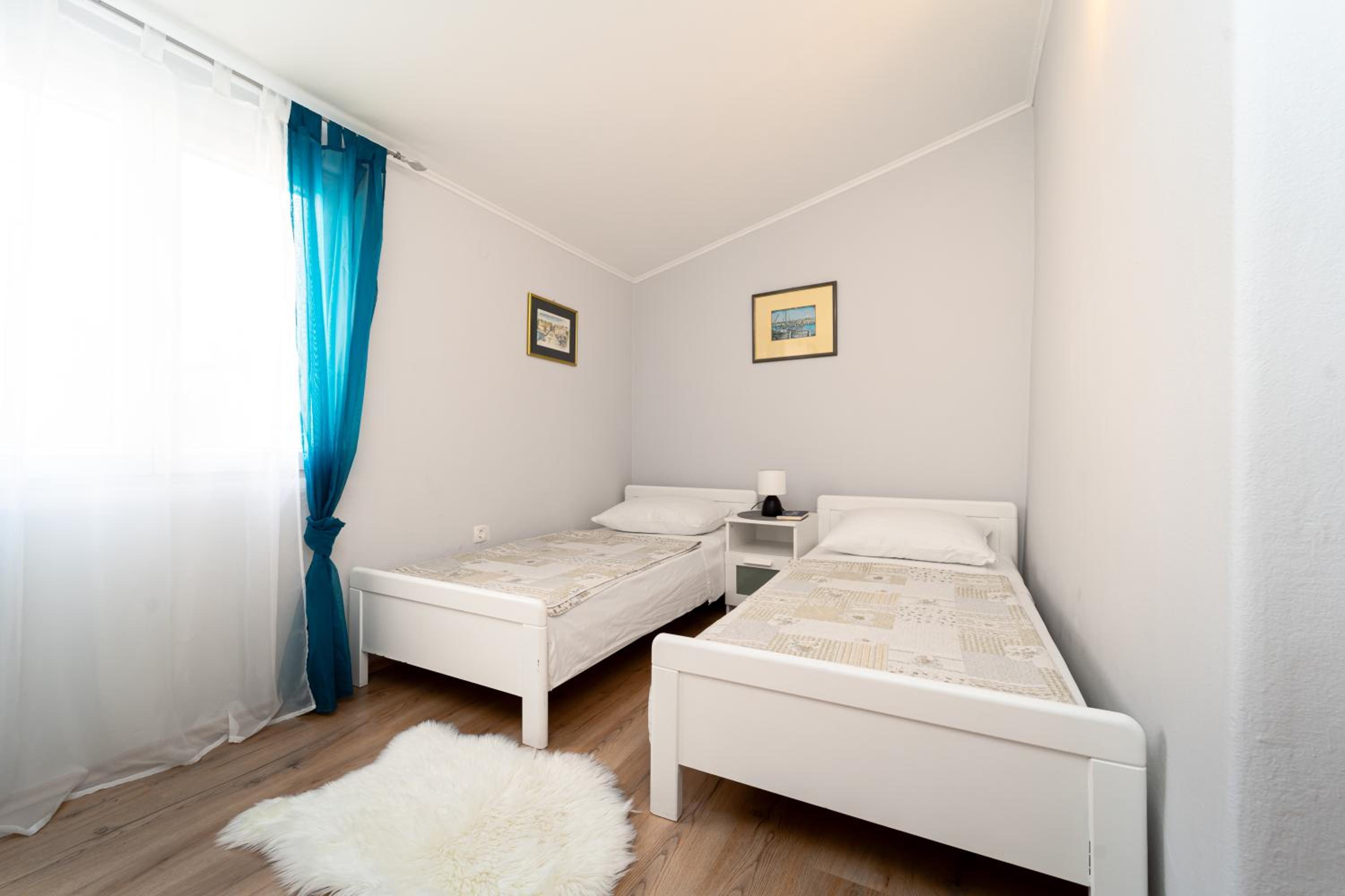 Maisonette photo 1