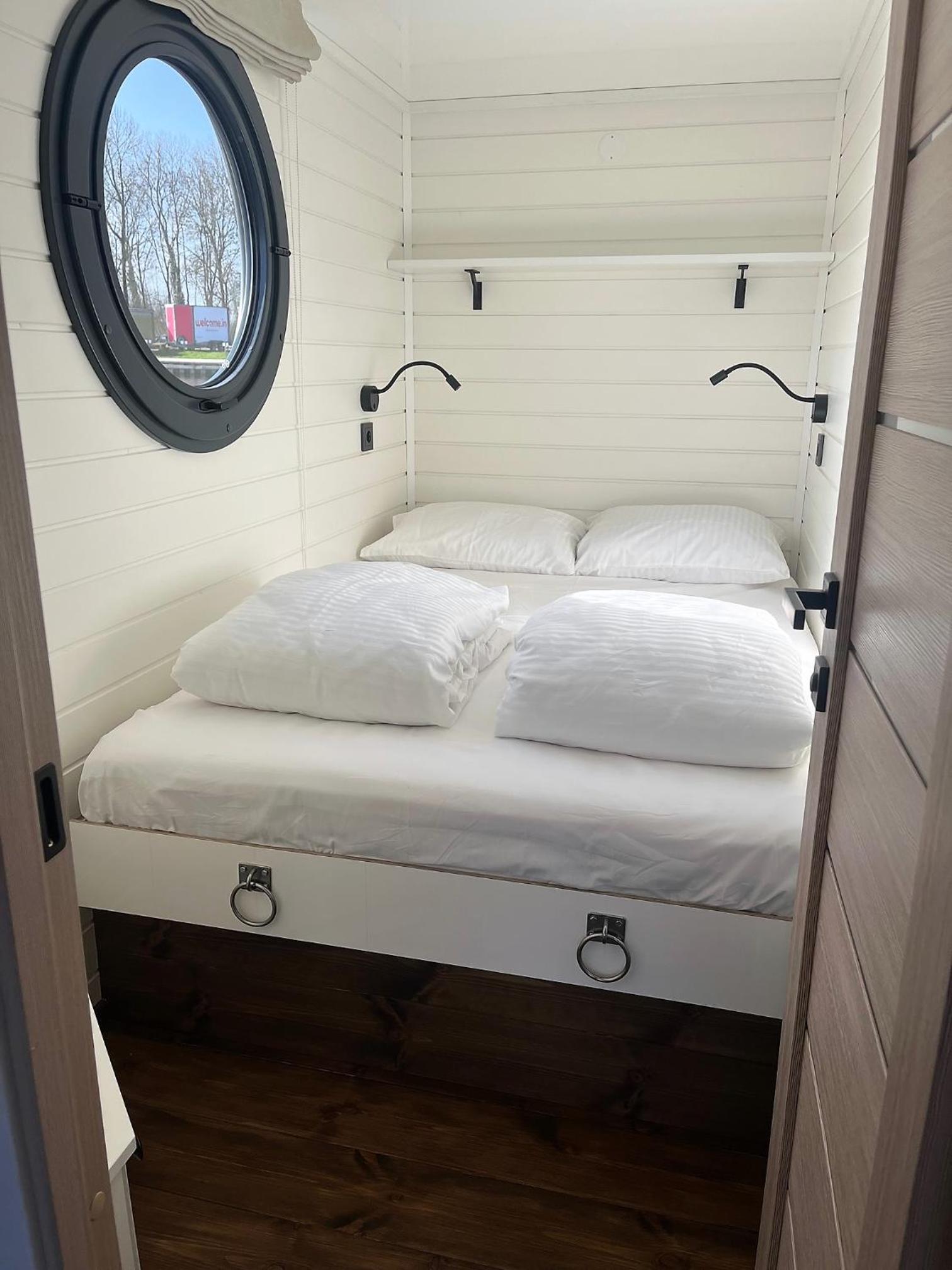 Caravan photo 2