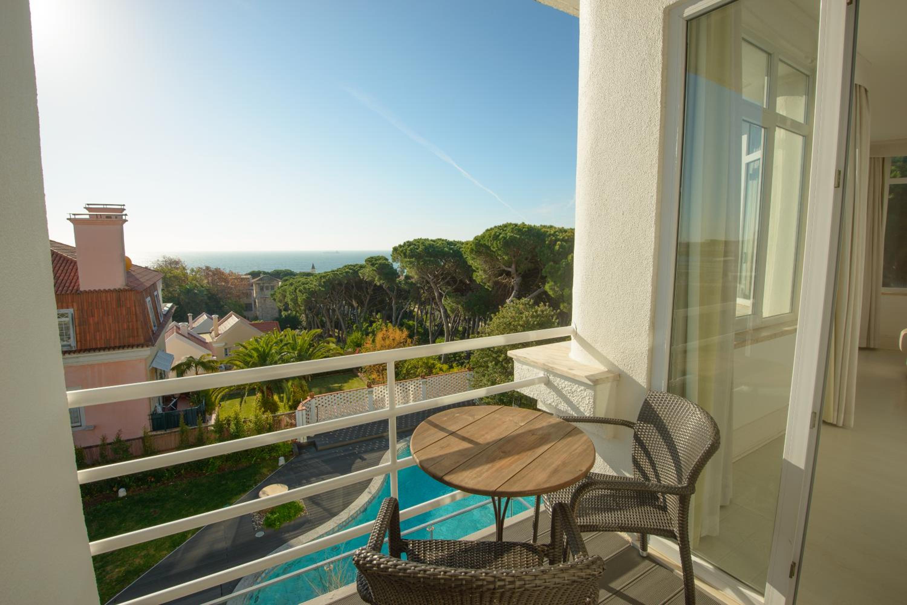 Suite with Sea View - Photo 3