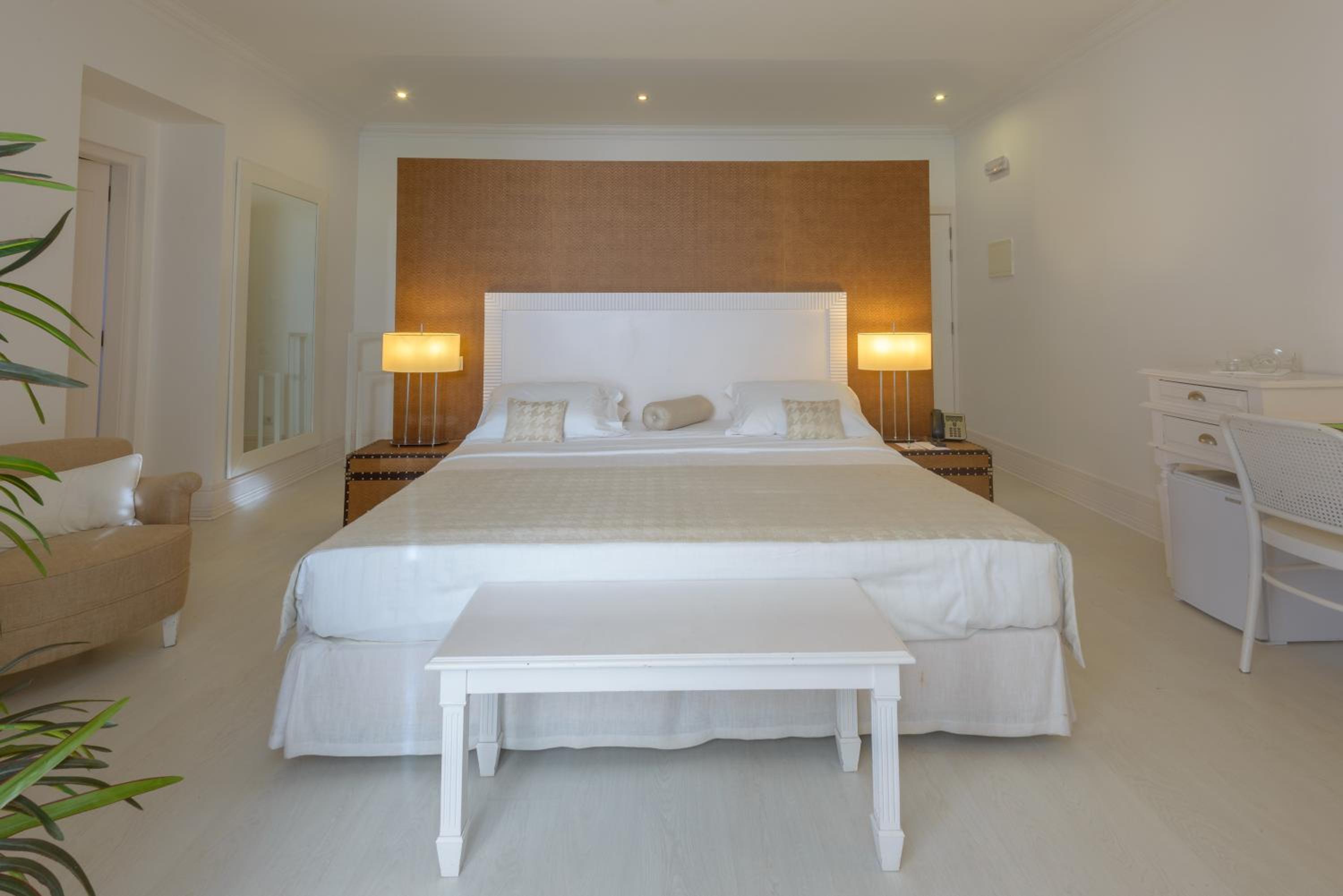 Suite with Sea View - Photo 6