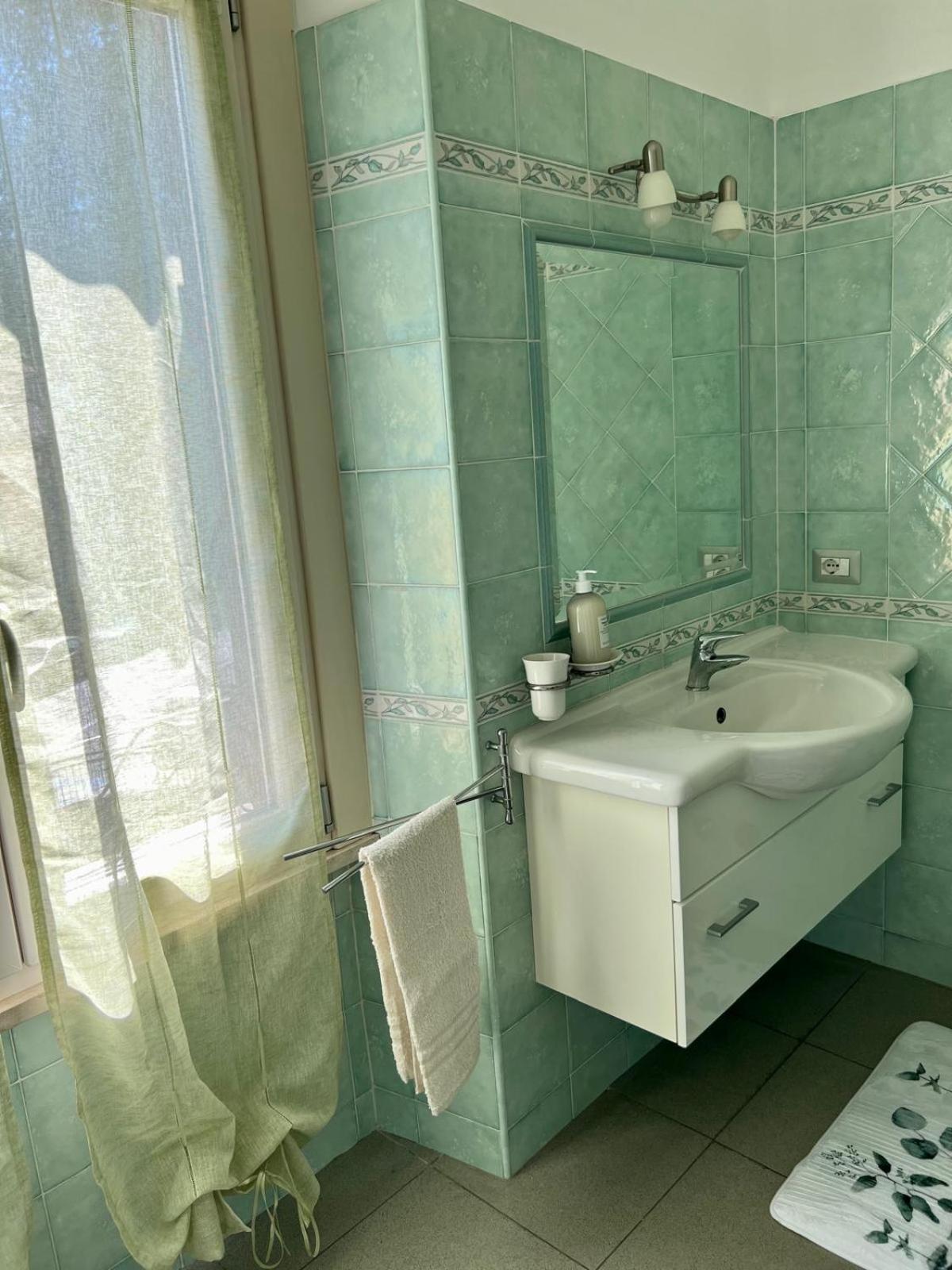 Deluxe Double Room with Extra Bed photo 2