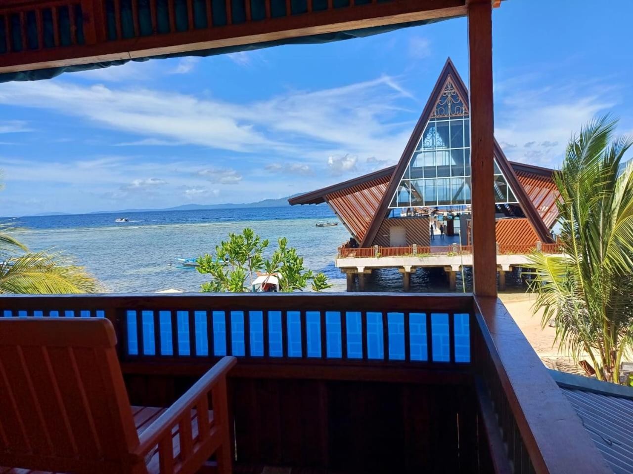Deluxe Double Room with Sea View - Photo 12