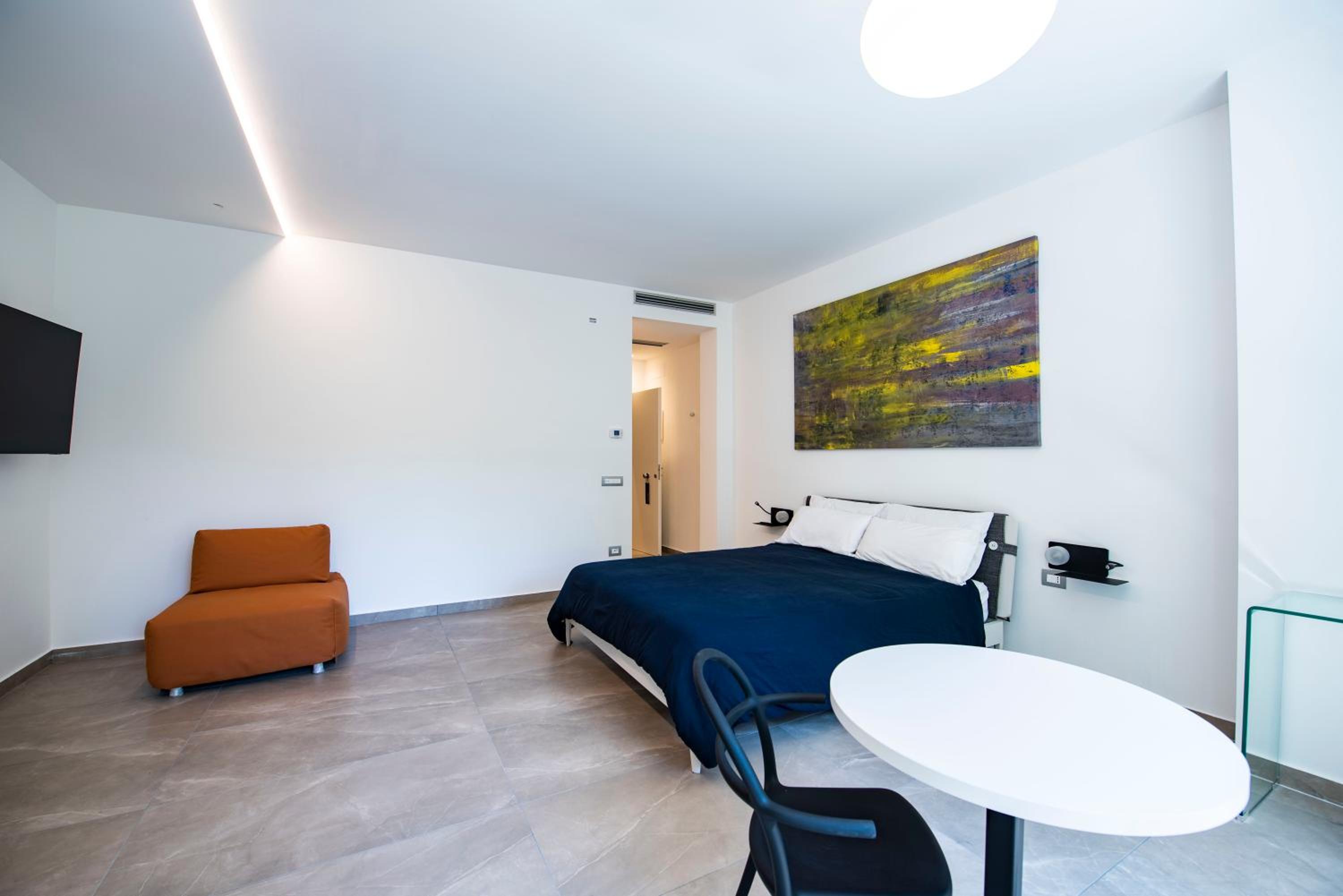 Deluxe Suite with Park View photo 3