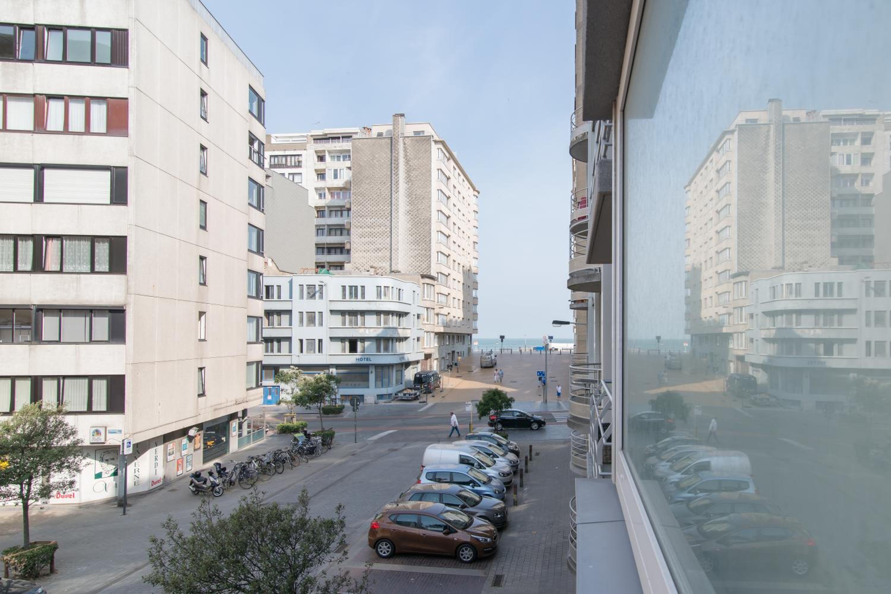 Two-Bedroom Apartment with Balcony photo 3
