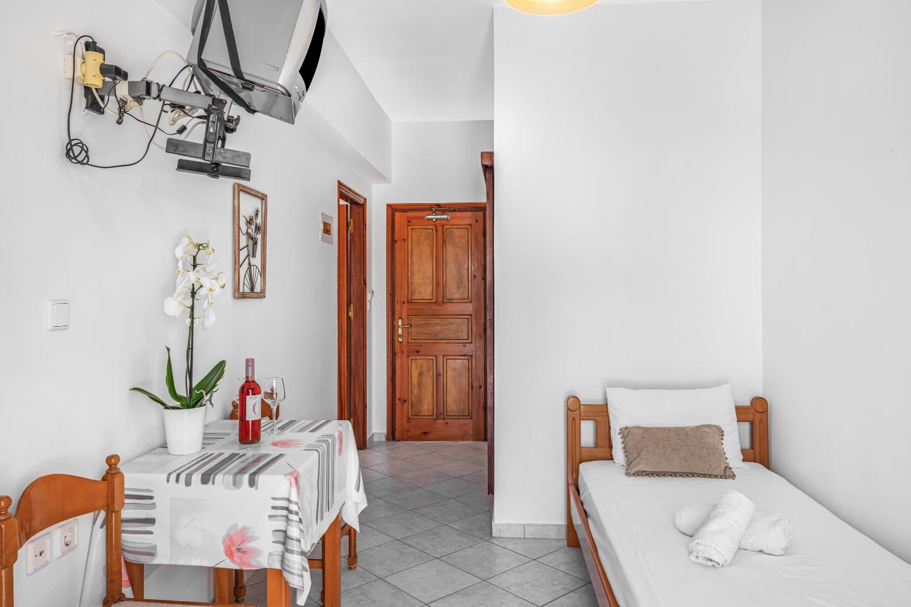 Superior One-Bedroom Apartment With Balcony photo 1
