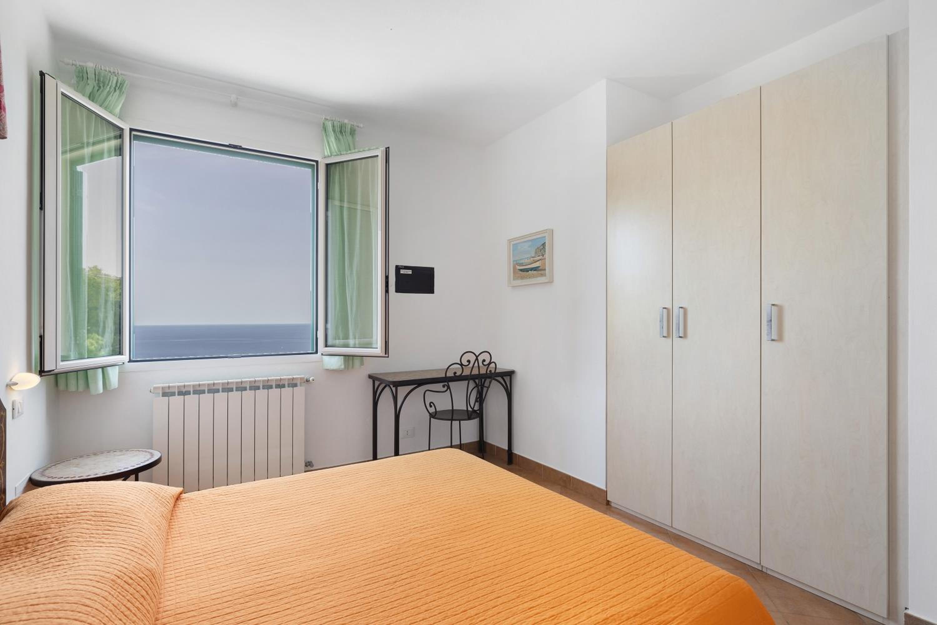 Studio Apartment with Sea View photo 3
