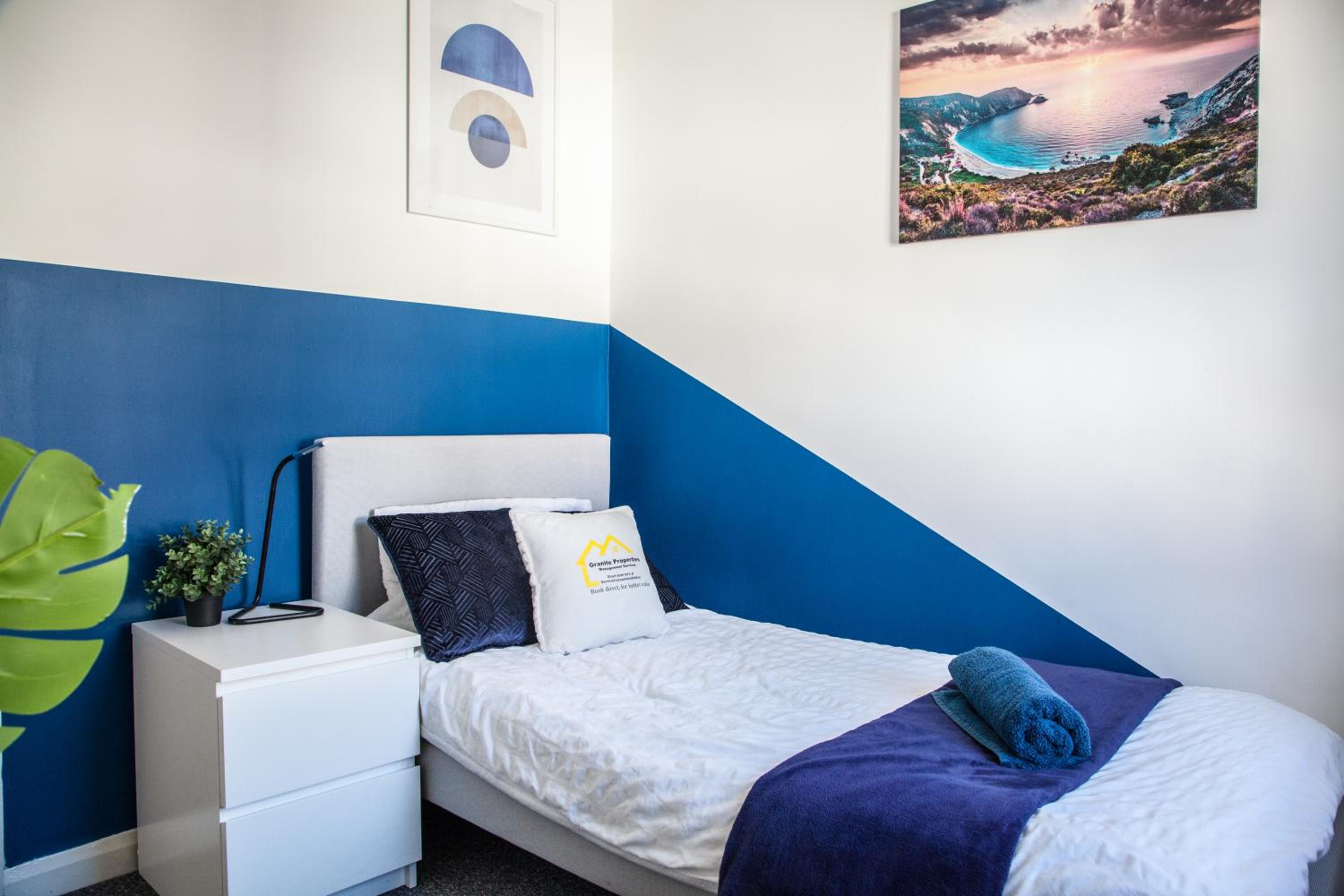 Four-Bedroom Vacation Home photo 2