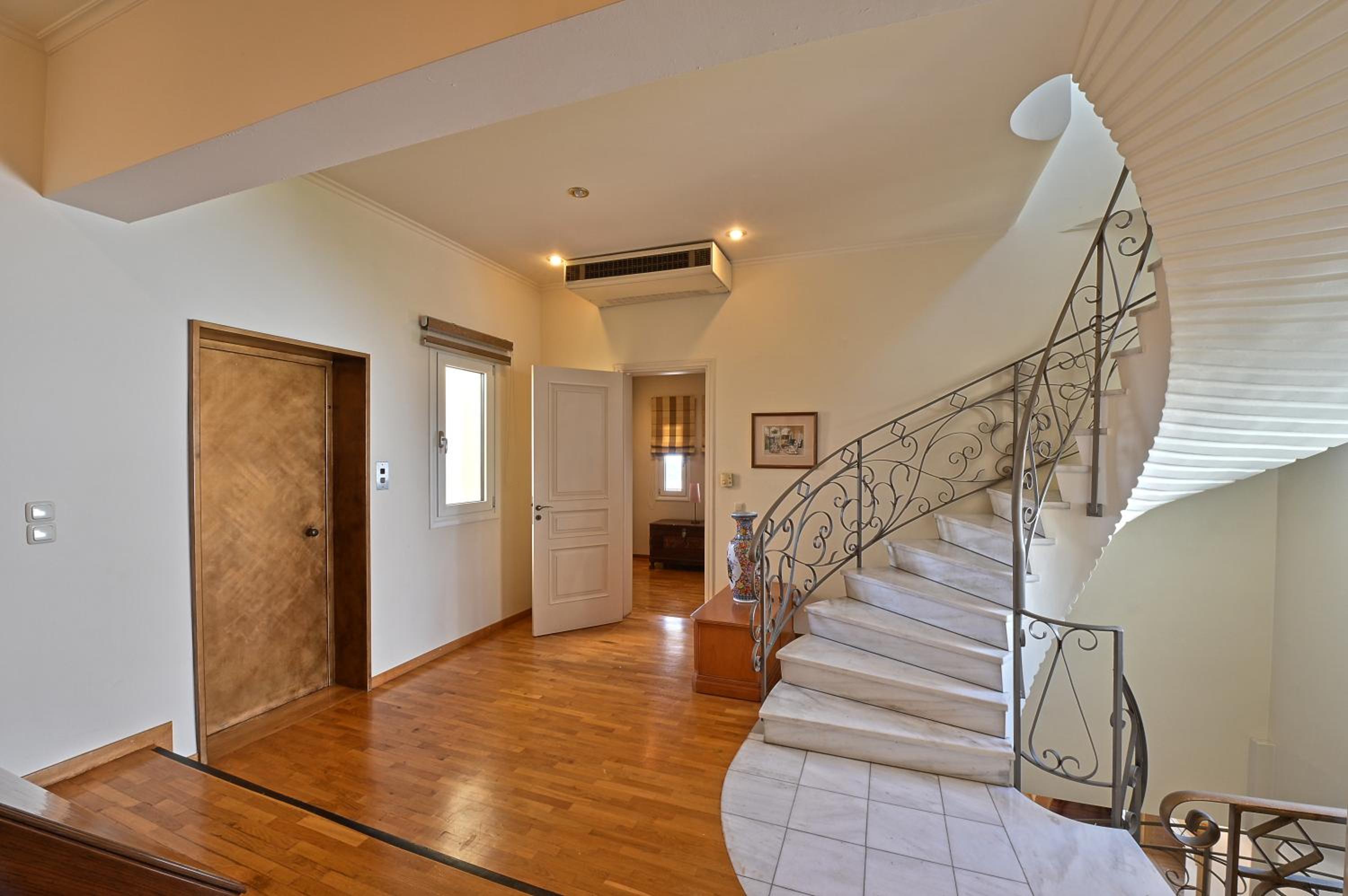 Villa com Piscina Privada