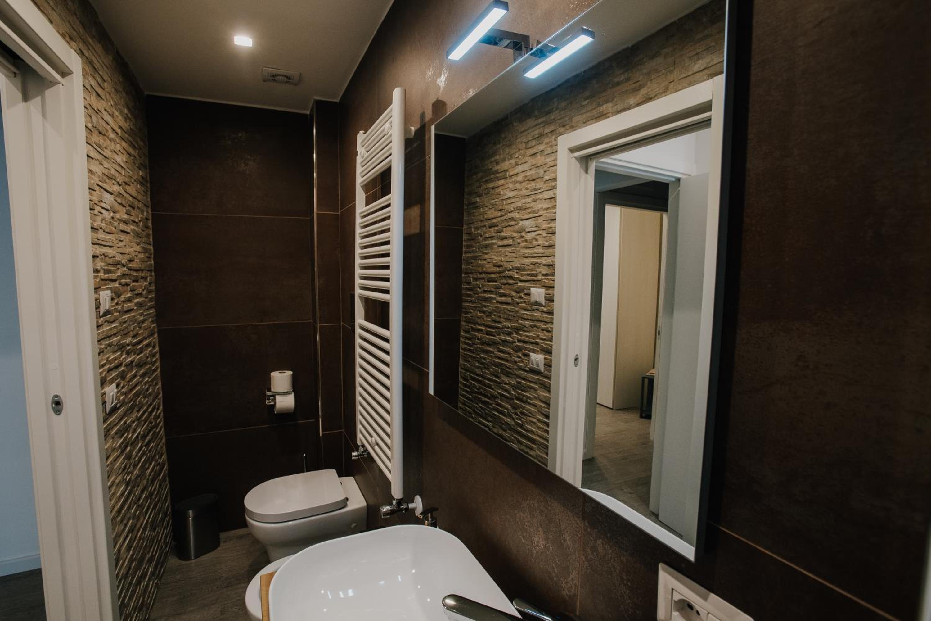 King Room with Spa Bath photo 3