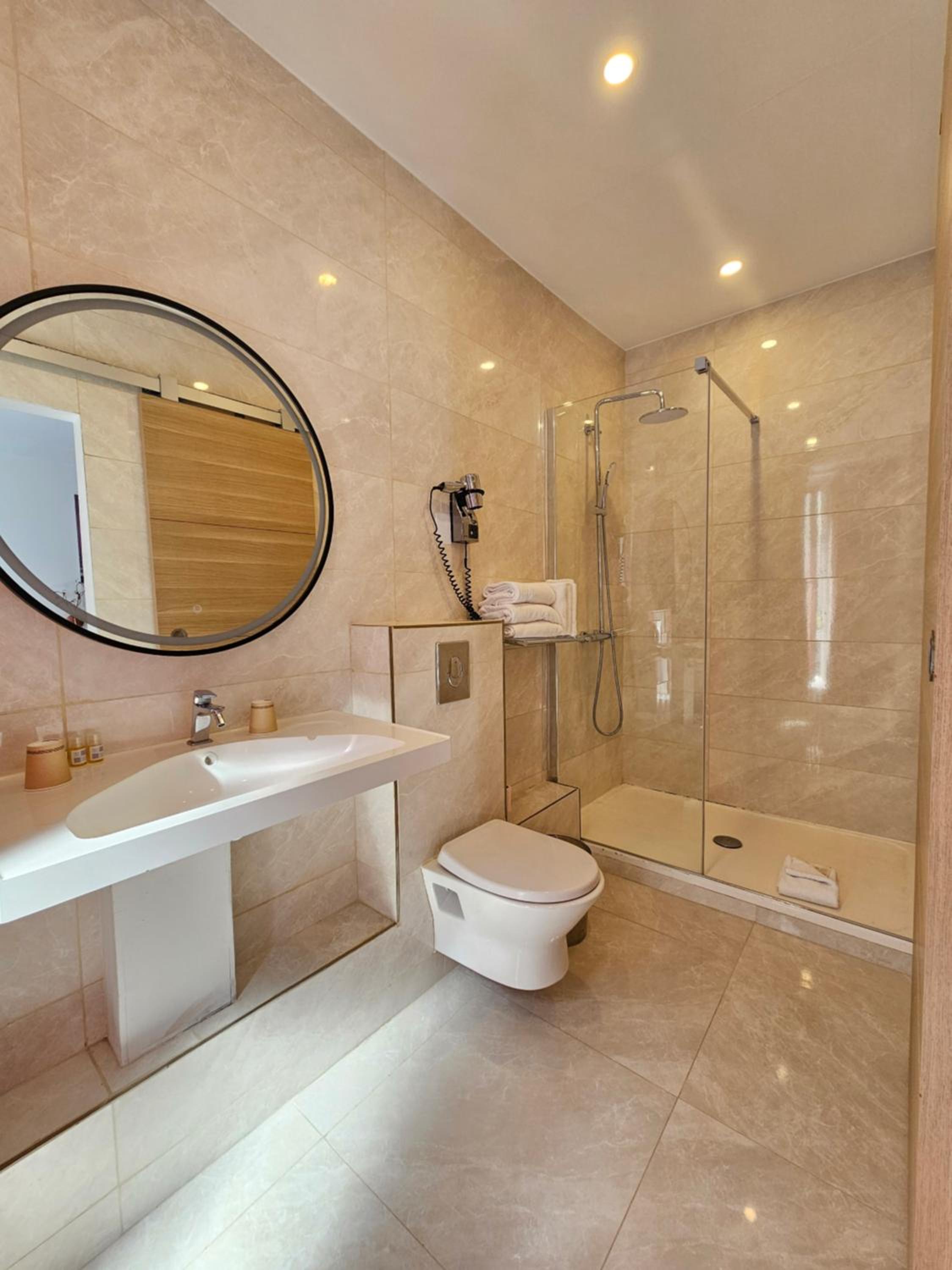 Triple Room photo 2