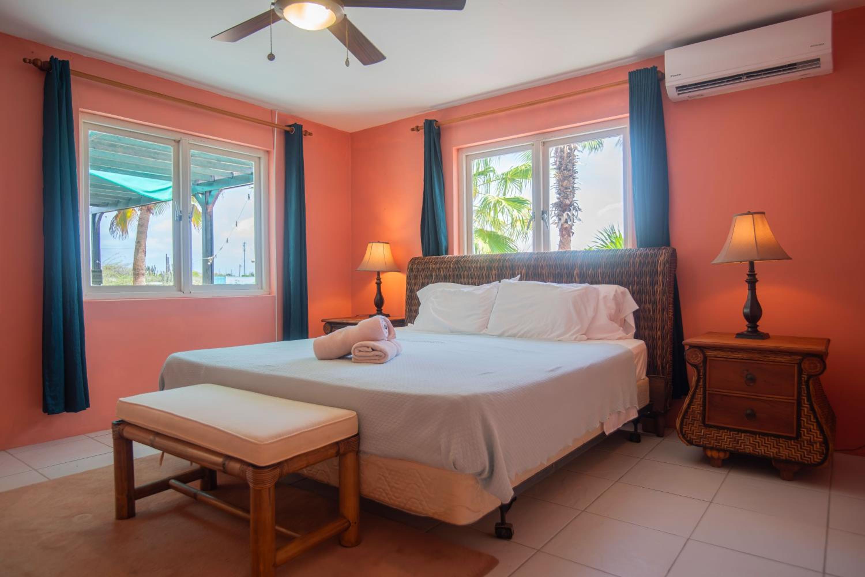 Three-Bedroom Villa photo 3