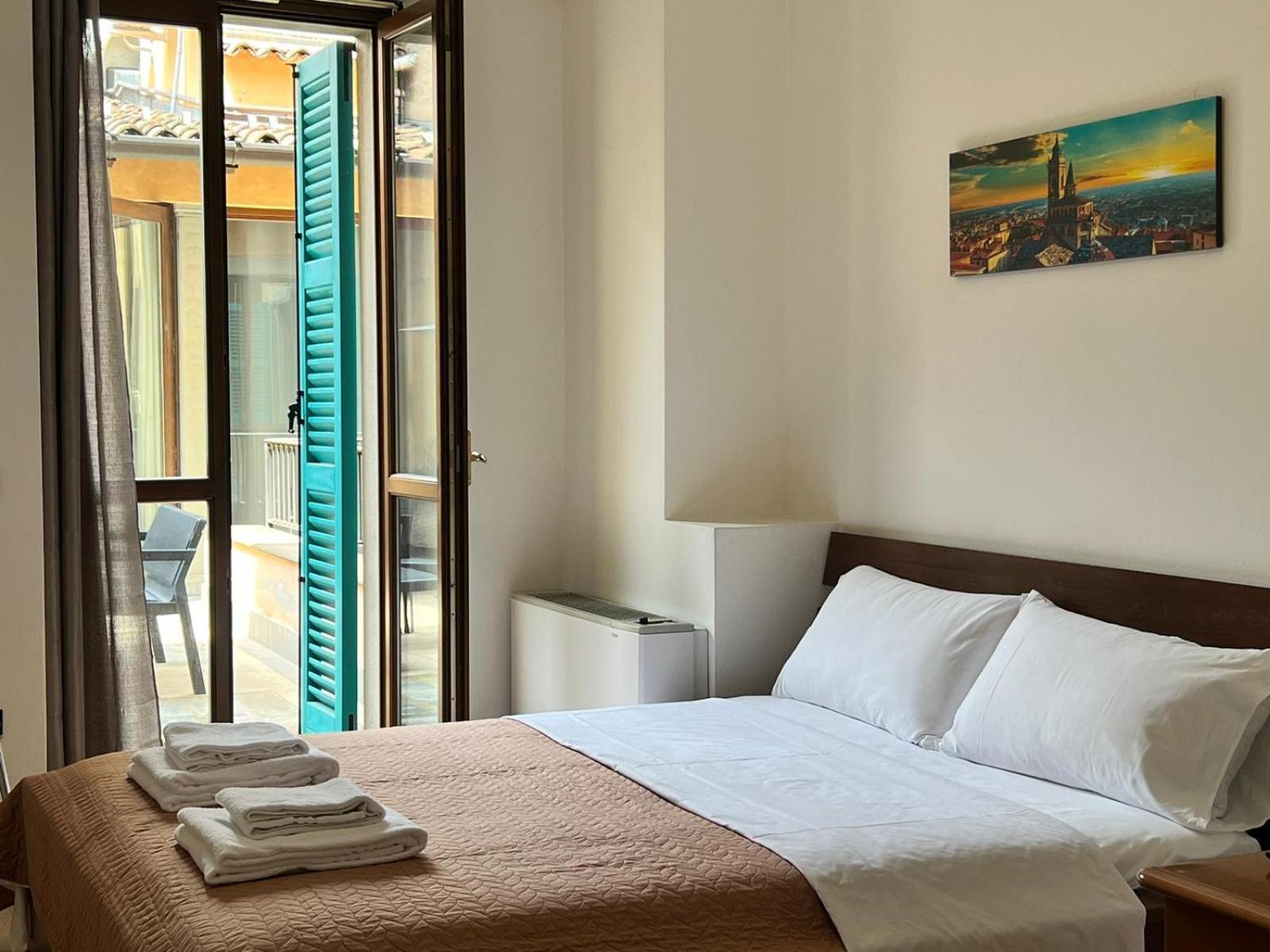Double Room with Shared Bathroom