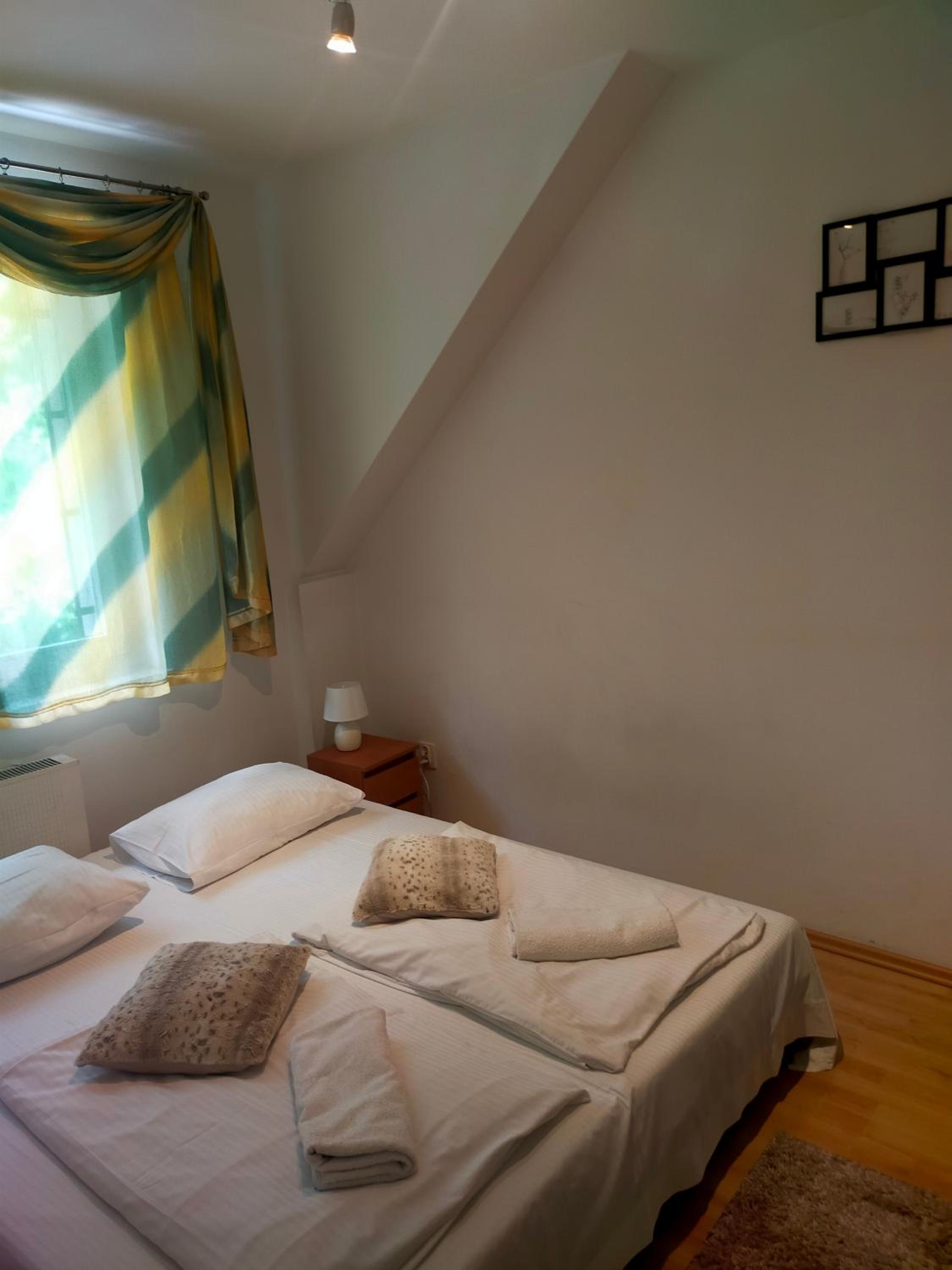 Family Room with Garden View - Photo 19
