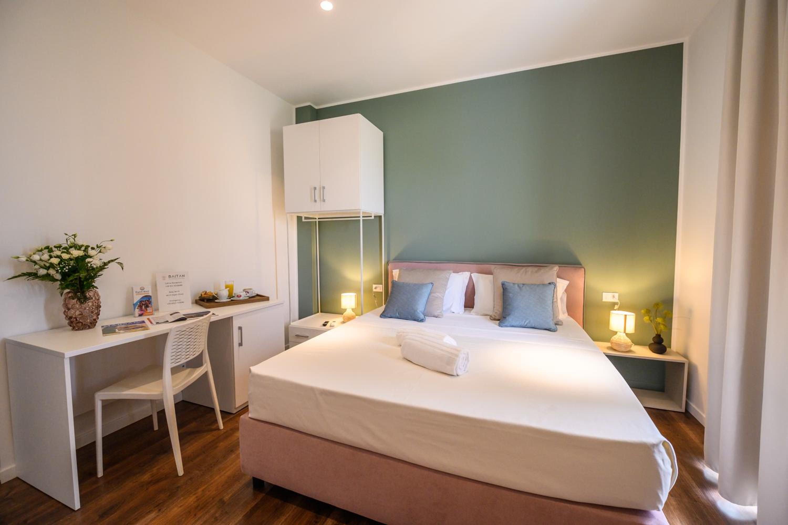 Deluxe Double or Twin Room - Photo 1