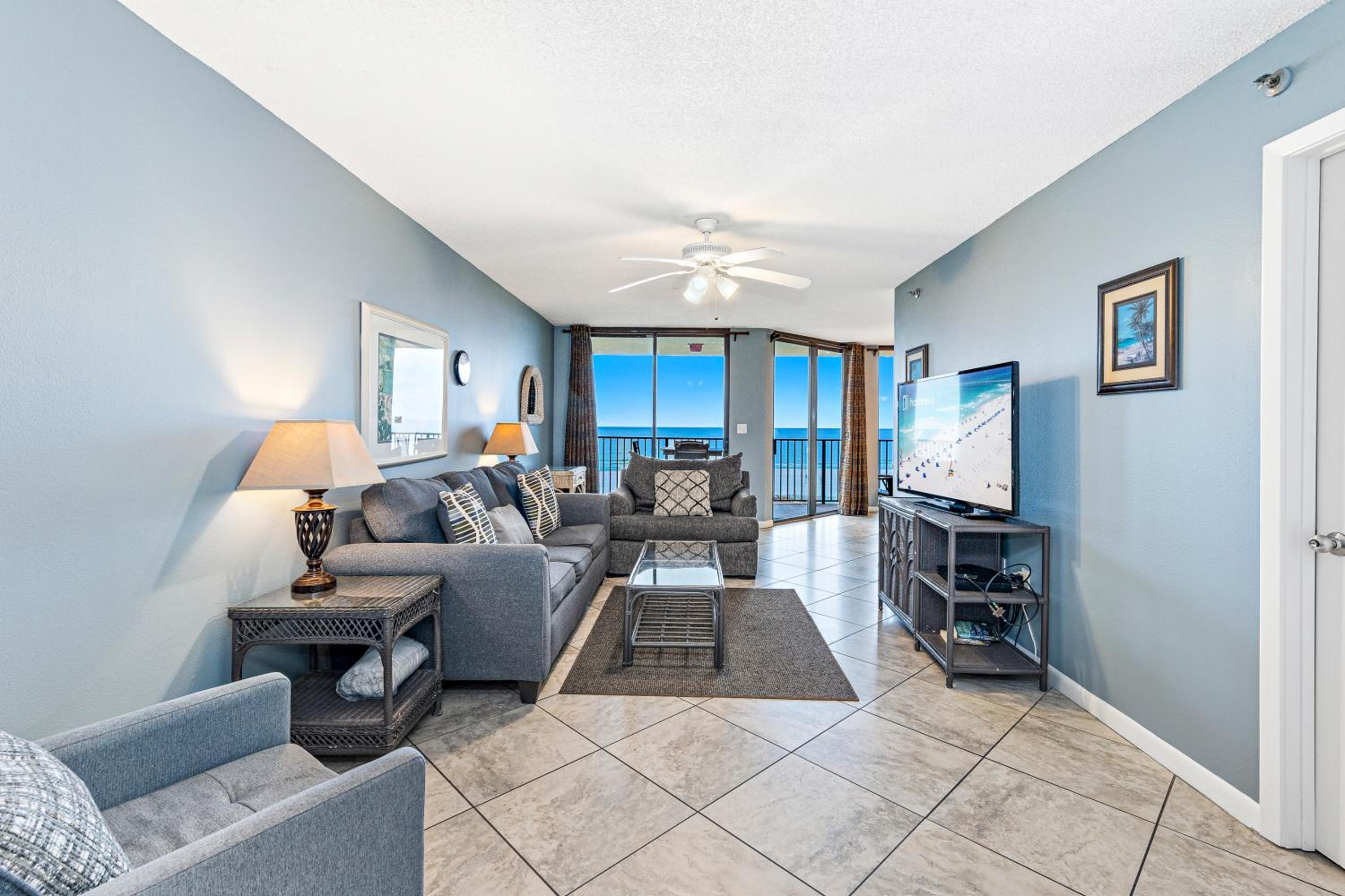 One-Bedroom Apartment with Balcony photo 1