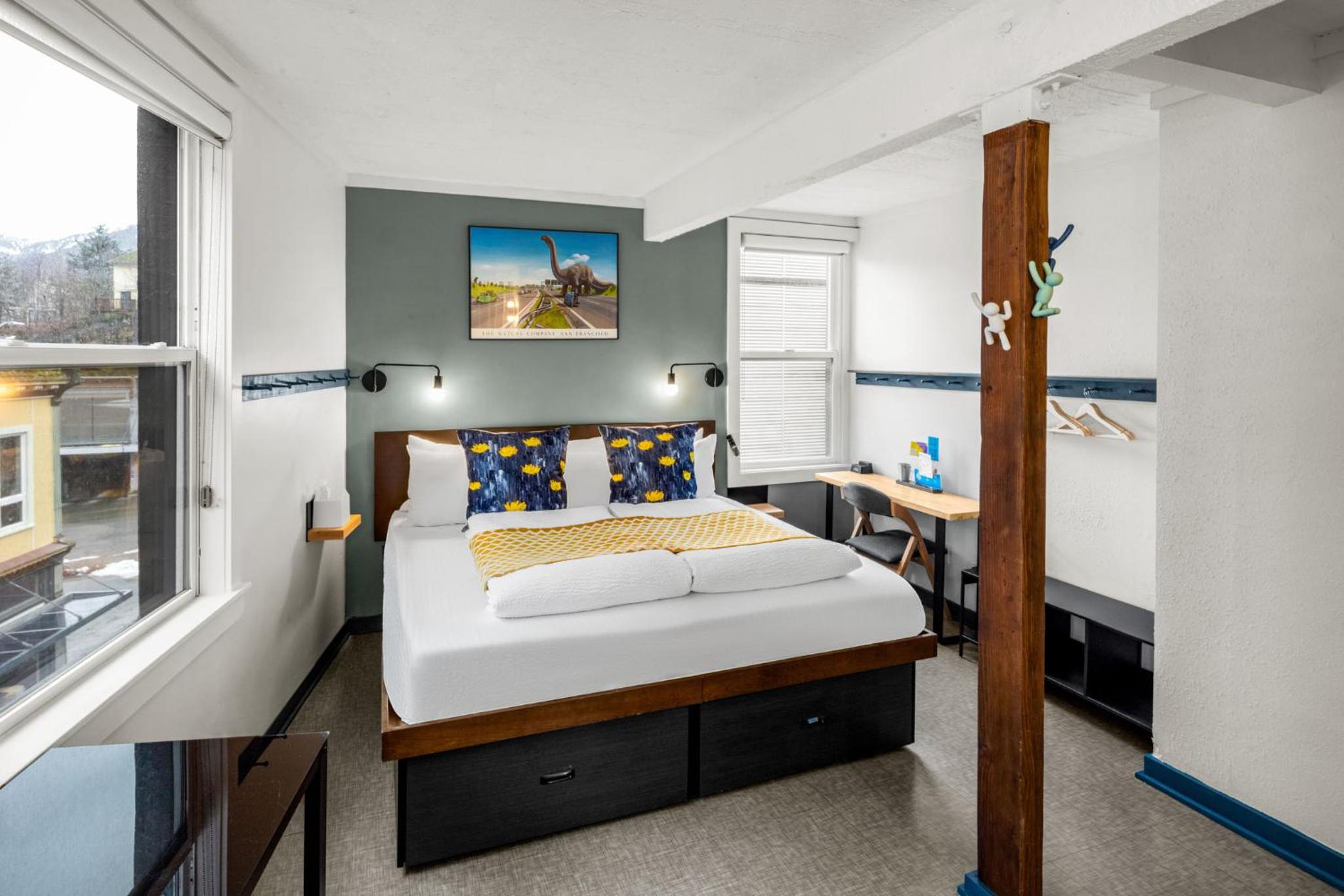 Superior King Room