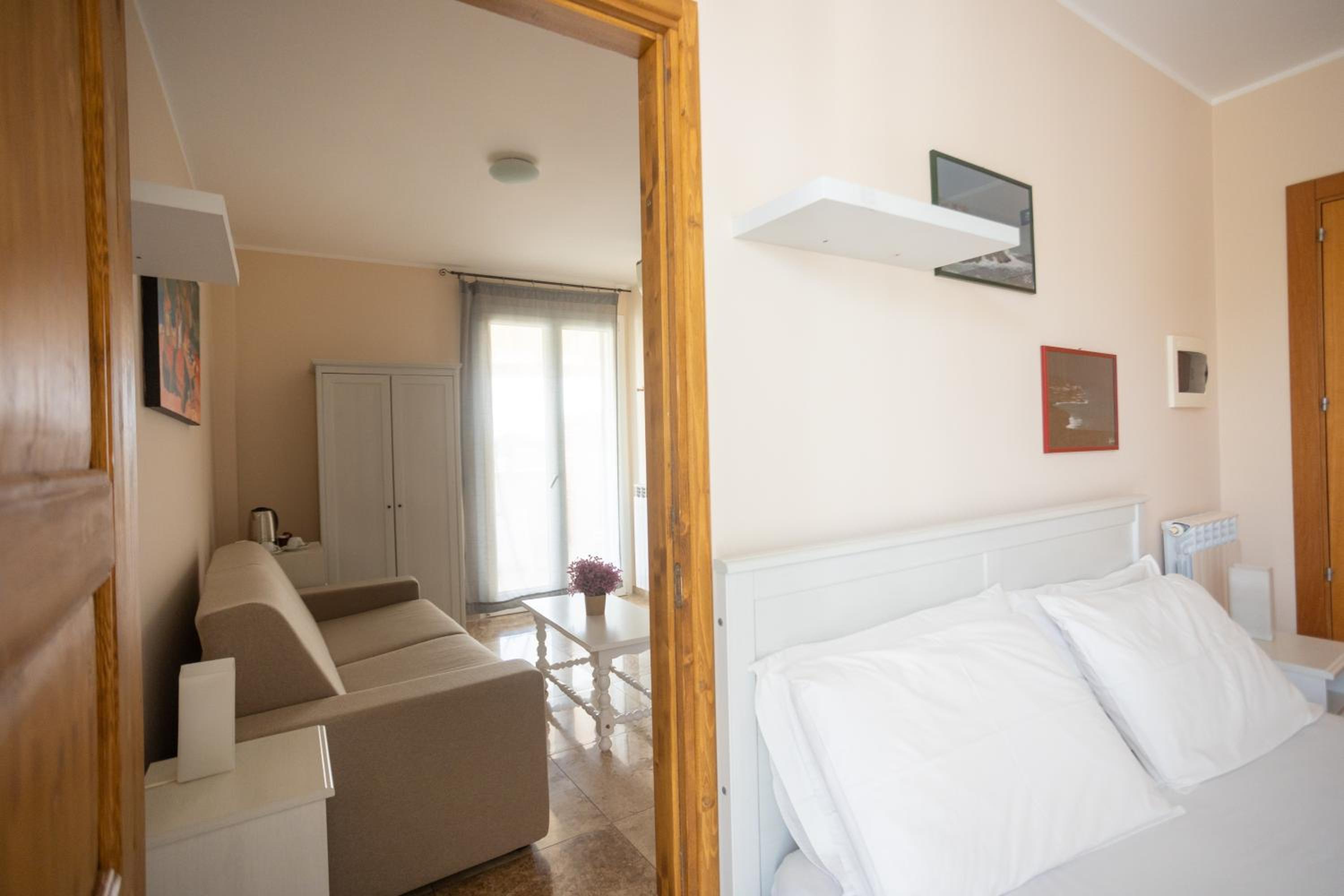 Suite with Terrace photo 2