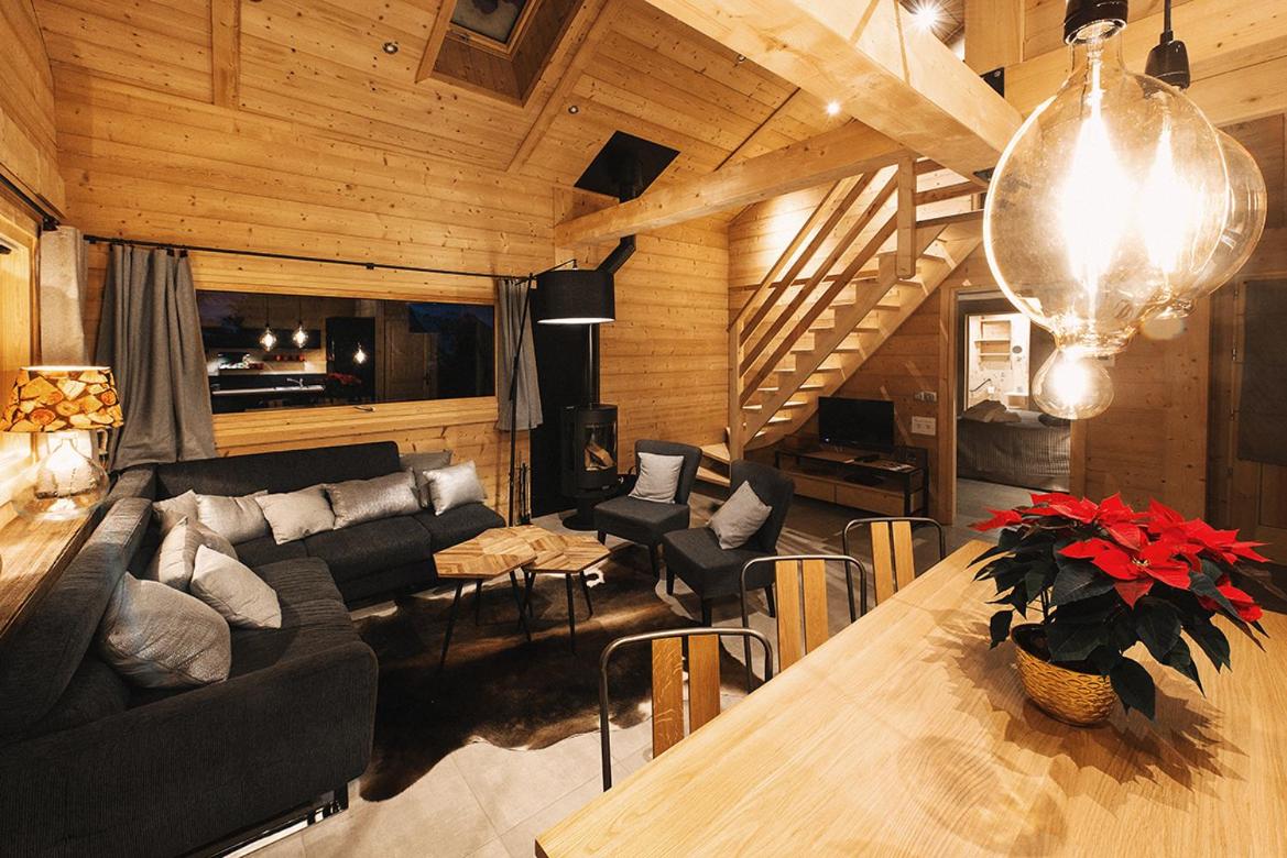 Three-Bedroom Chalet - Photo 2