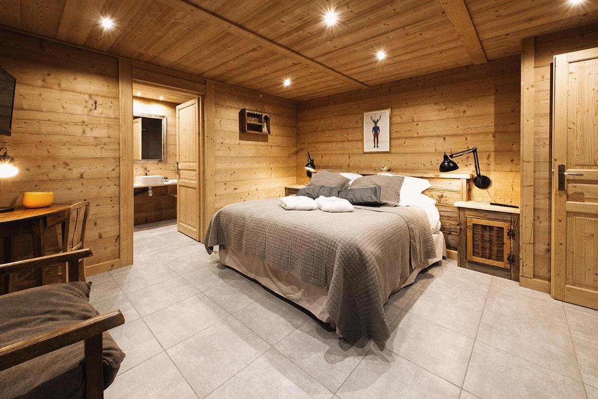 Three-Bedroom Chalet - Photo 3