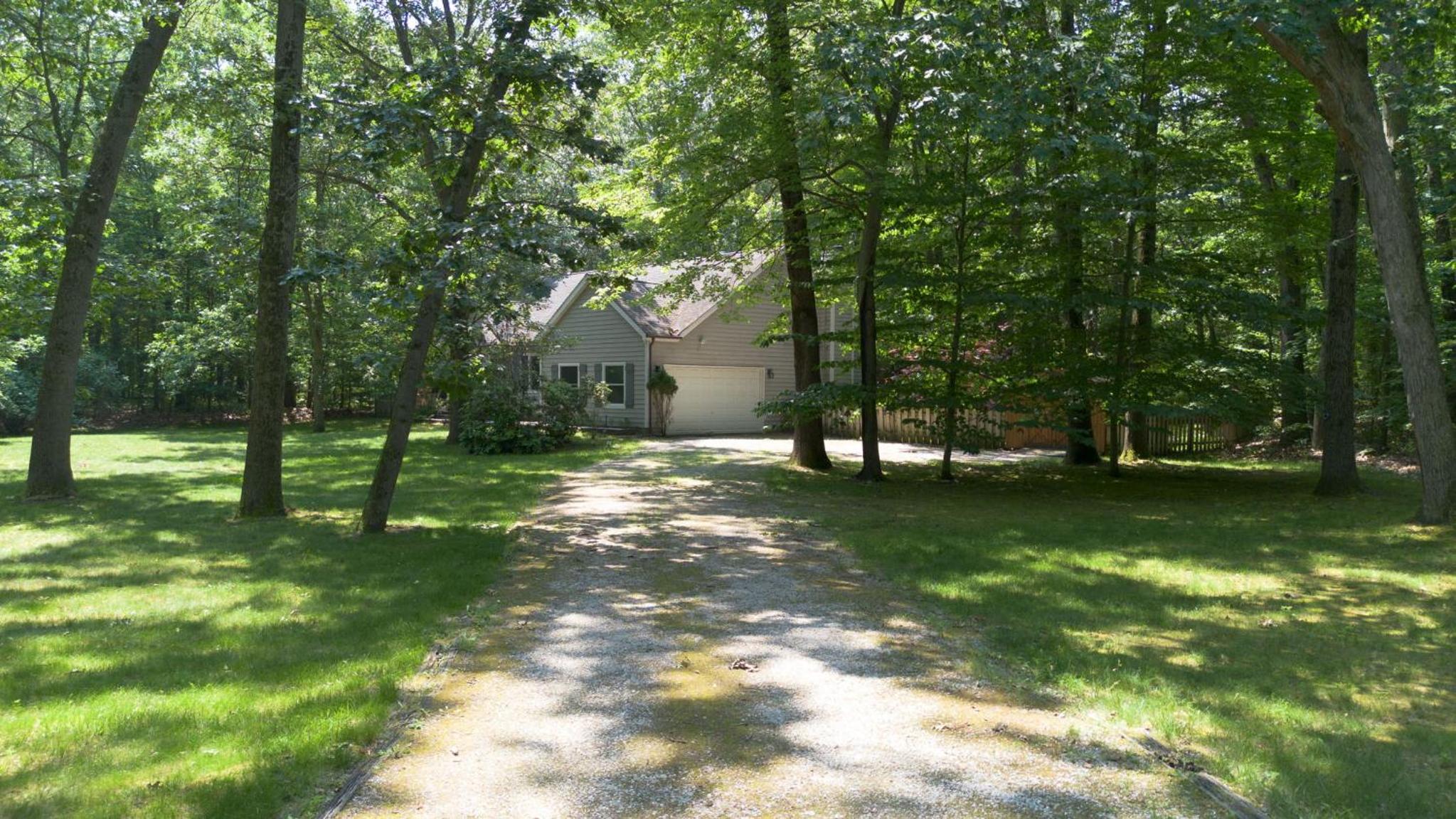 Three-Bedroom Vacation Home photo 2