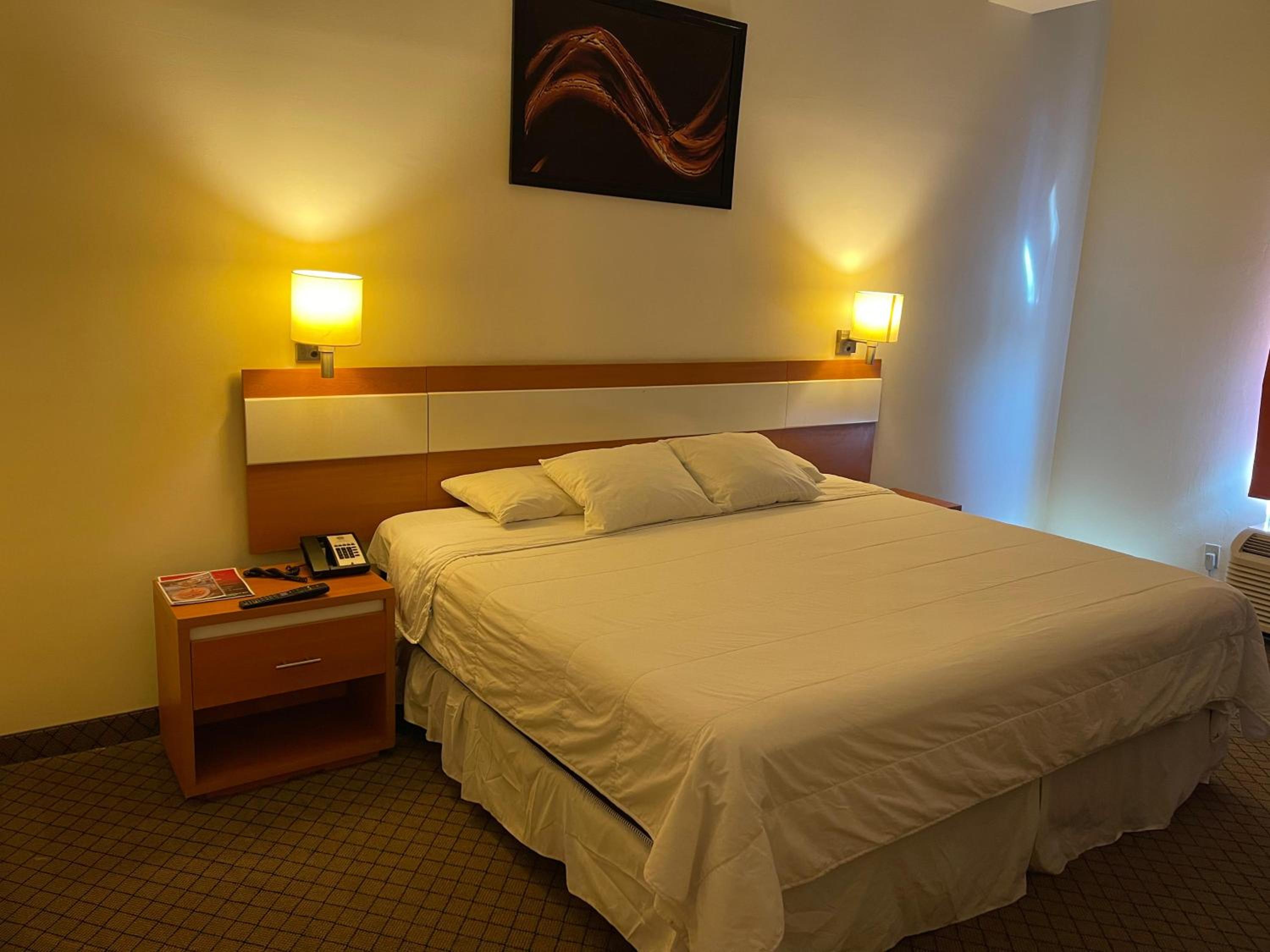 Superior King Room - Photo 4