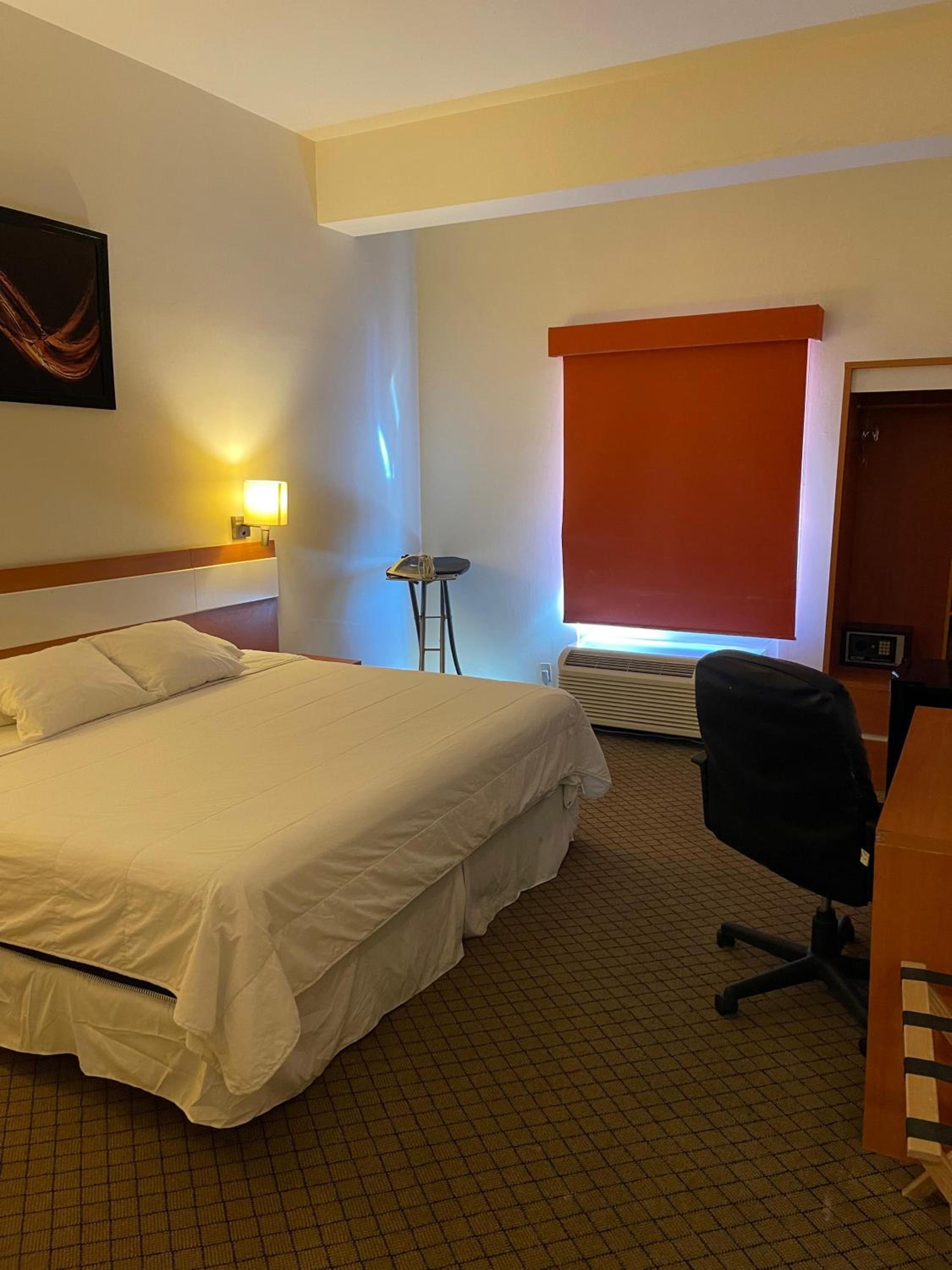 Superior King Room - Photo 1