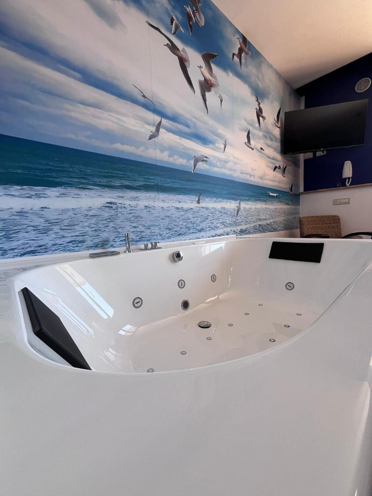 VIP Room with Sea View - Photo 5