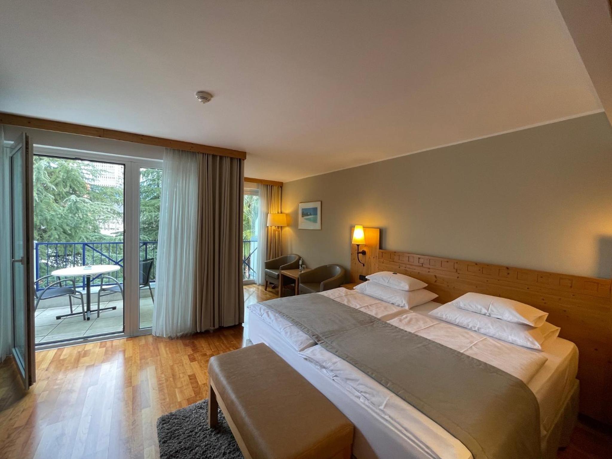 Junior Suite with Garden View