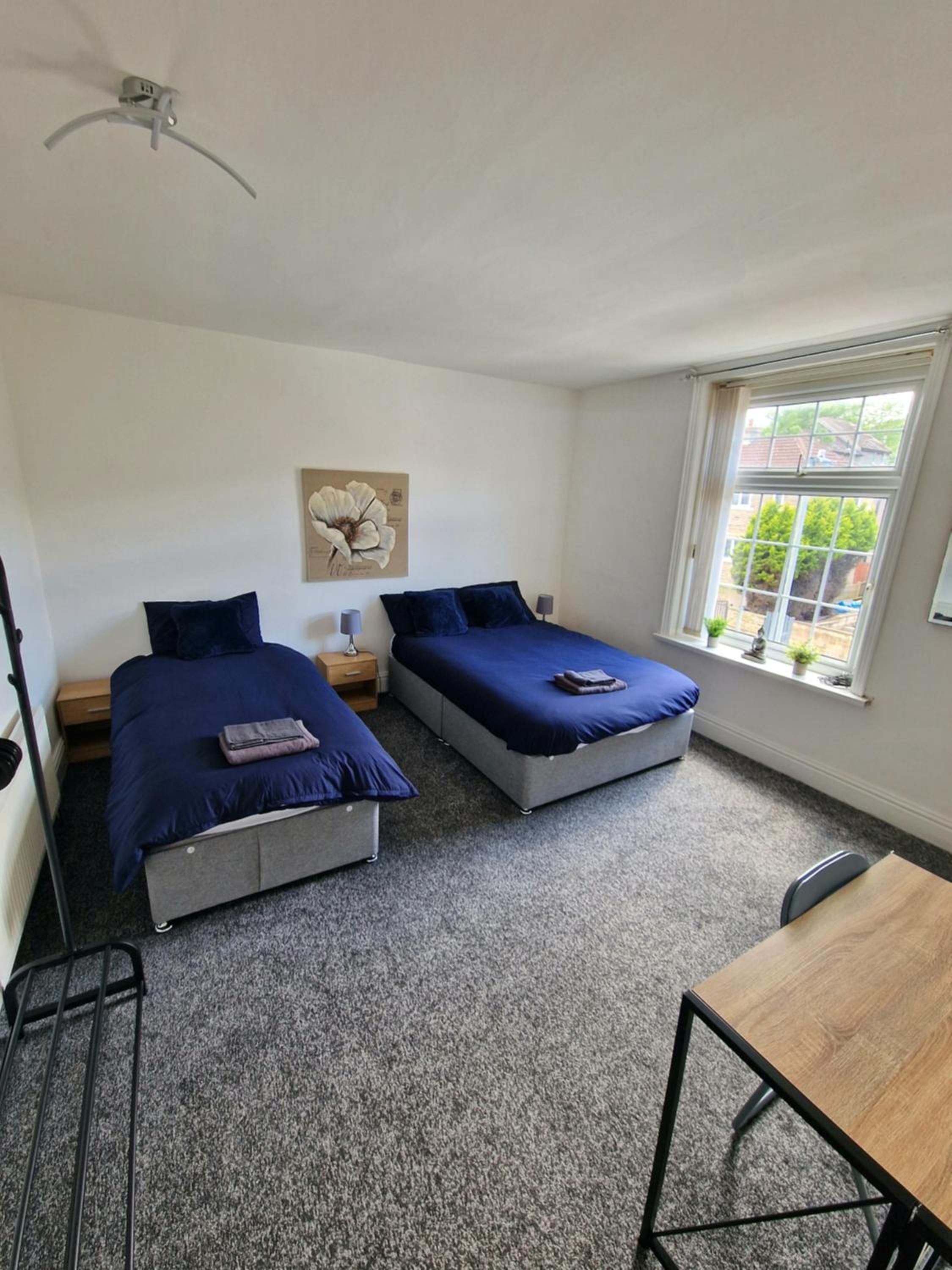 Four-Bedroom House photo 3