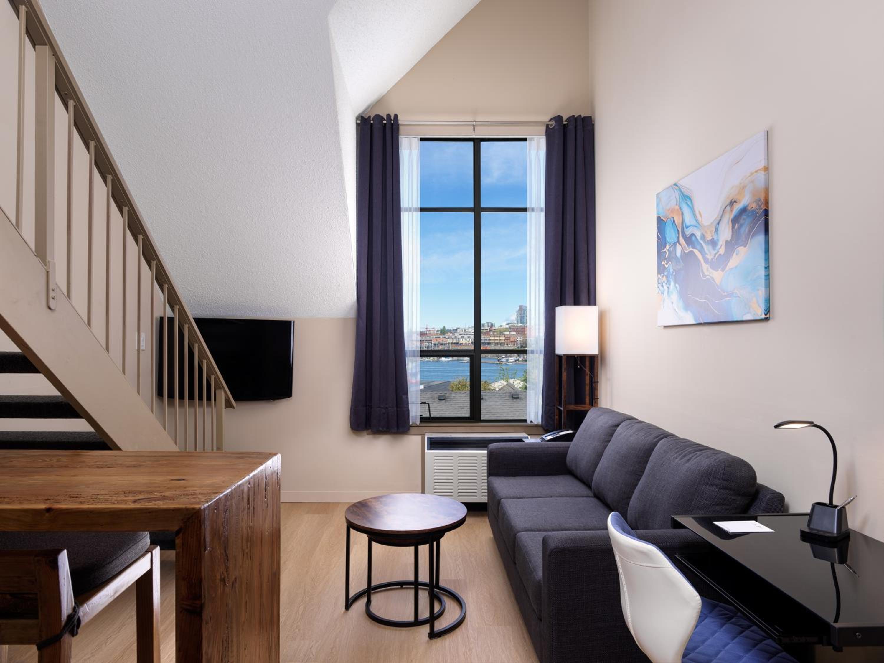 Executive Studio Suite - Photo 3
