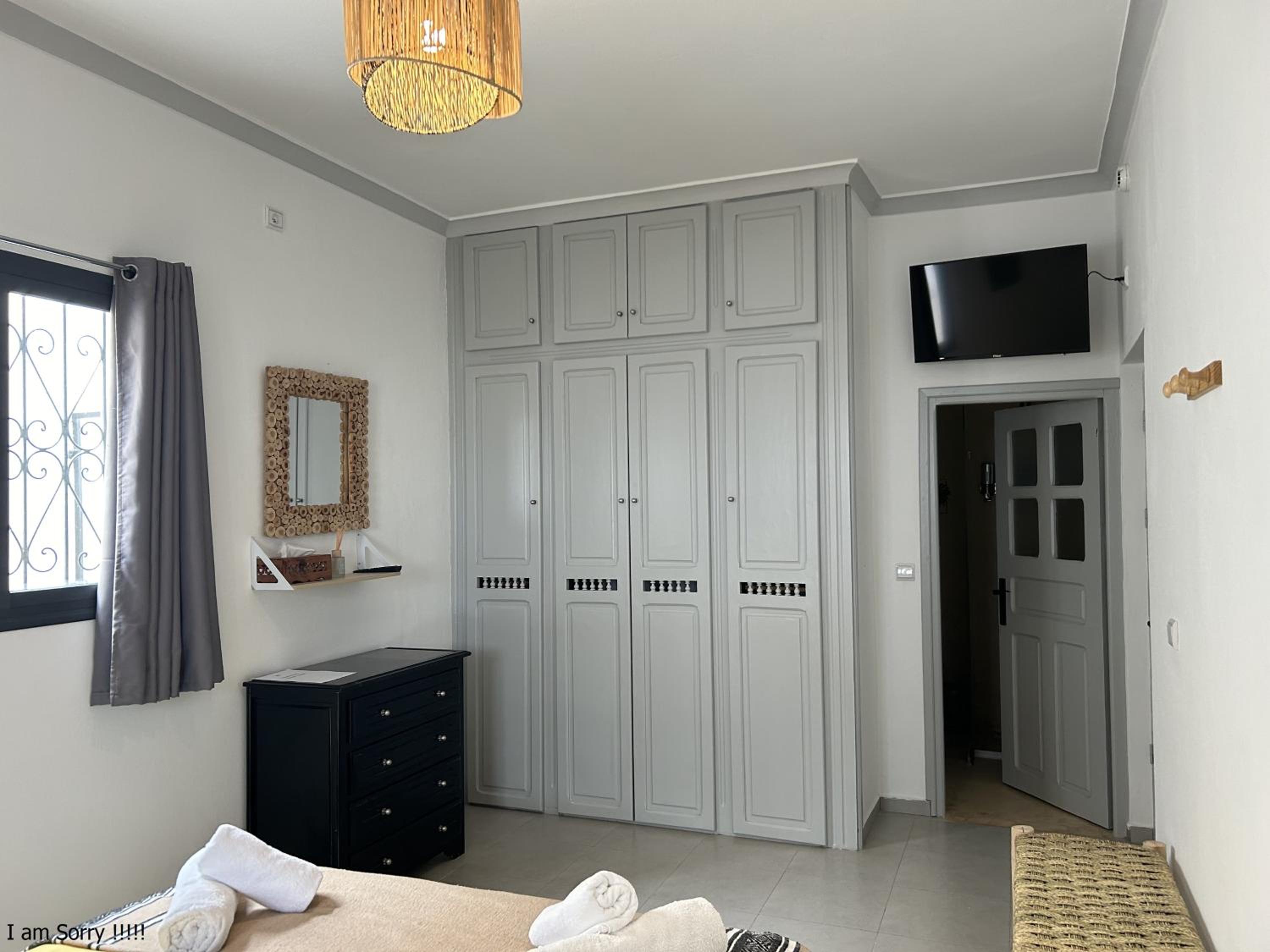 Double Room - Photo 4