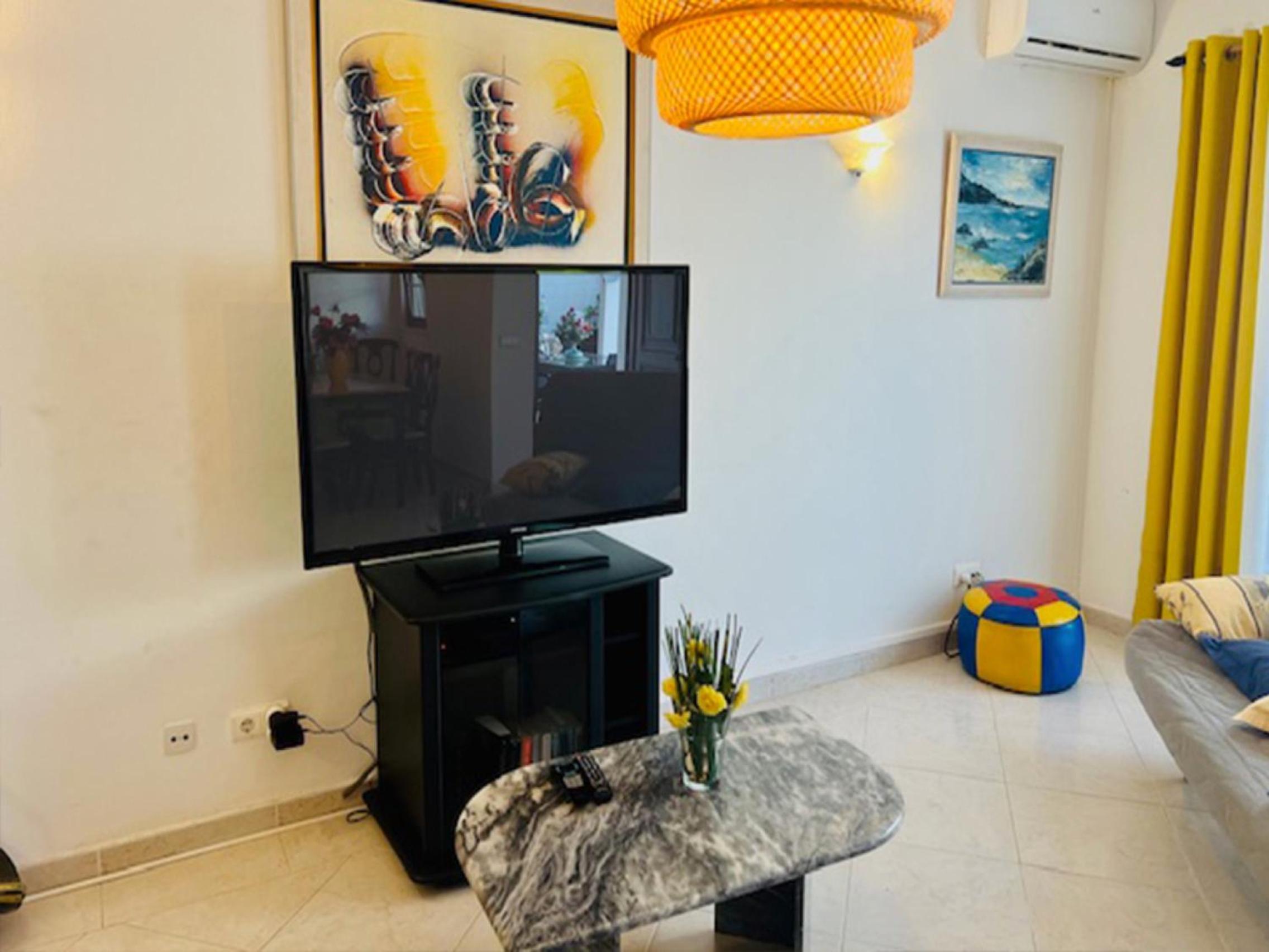 Two-Bedroom House (4 Adults)
