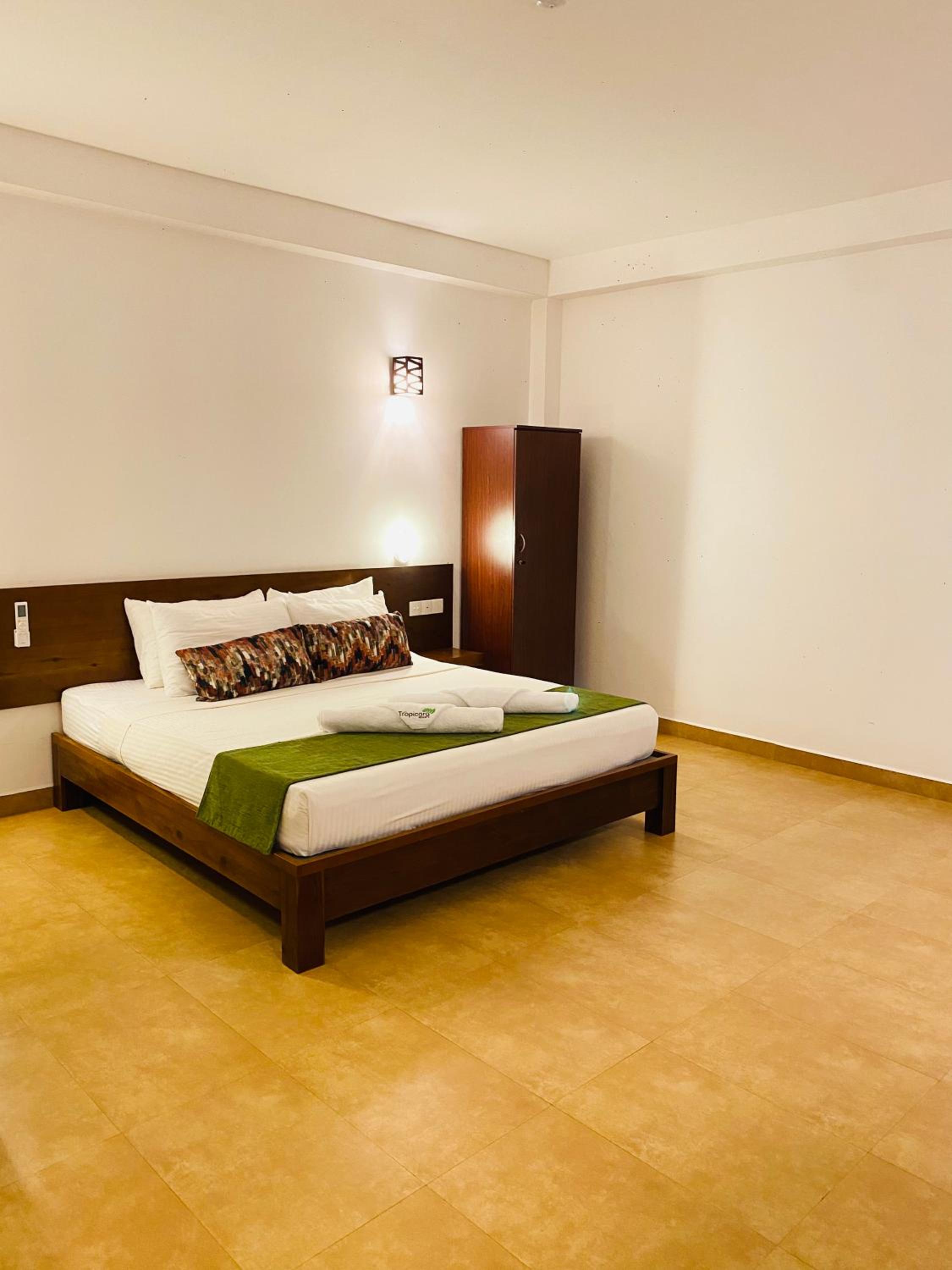 Deluxe Double Room with Balcony photo 1