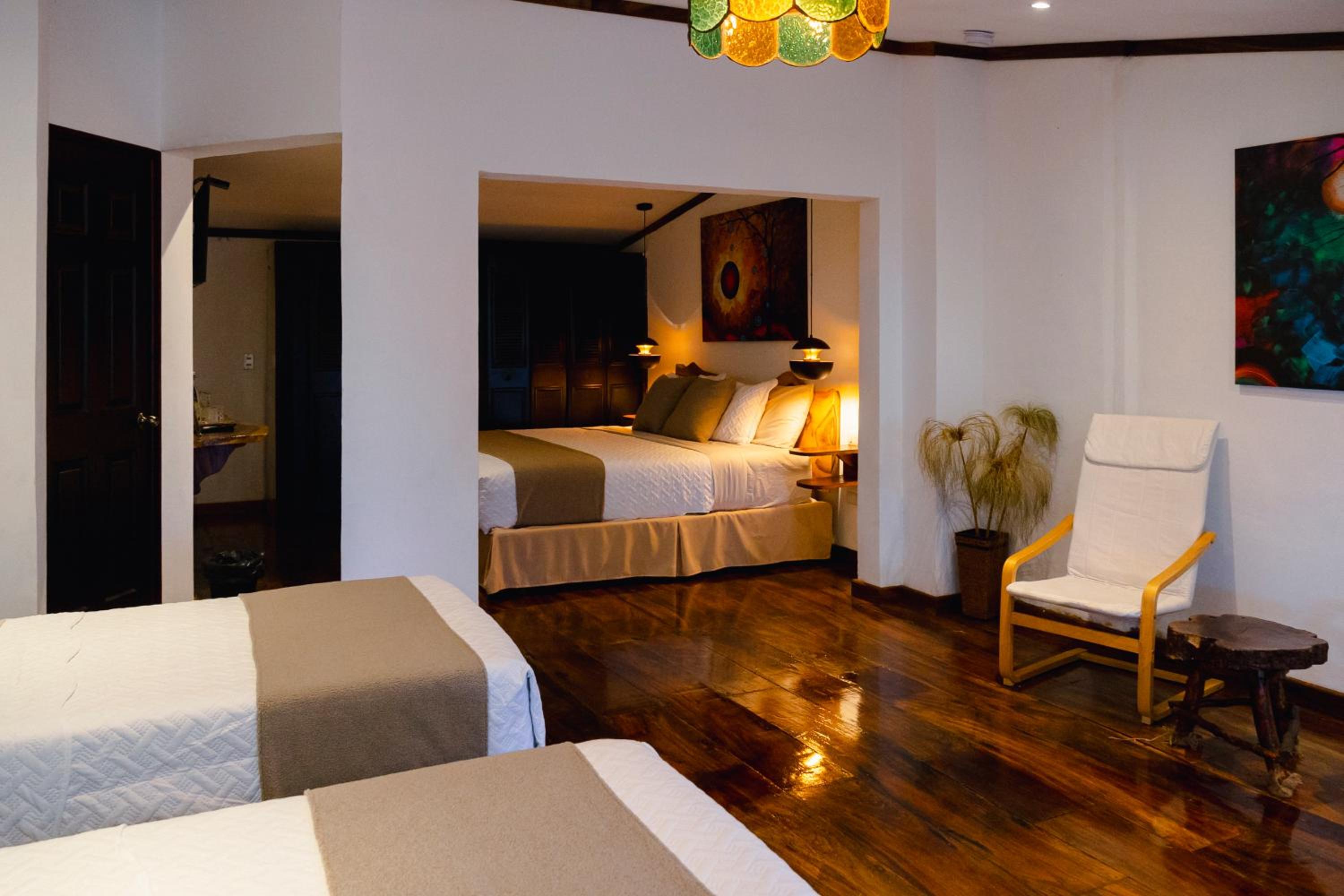 Deluxe Family Room