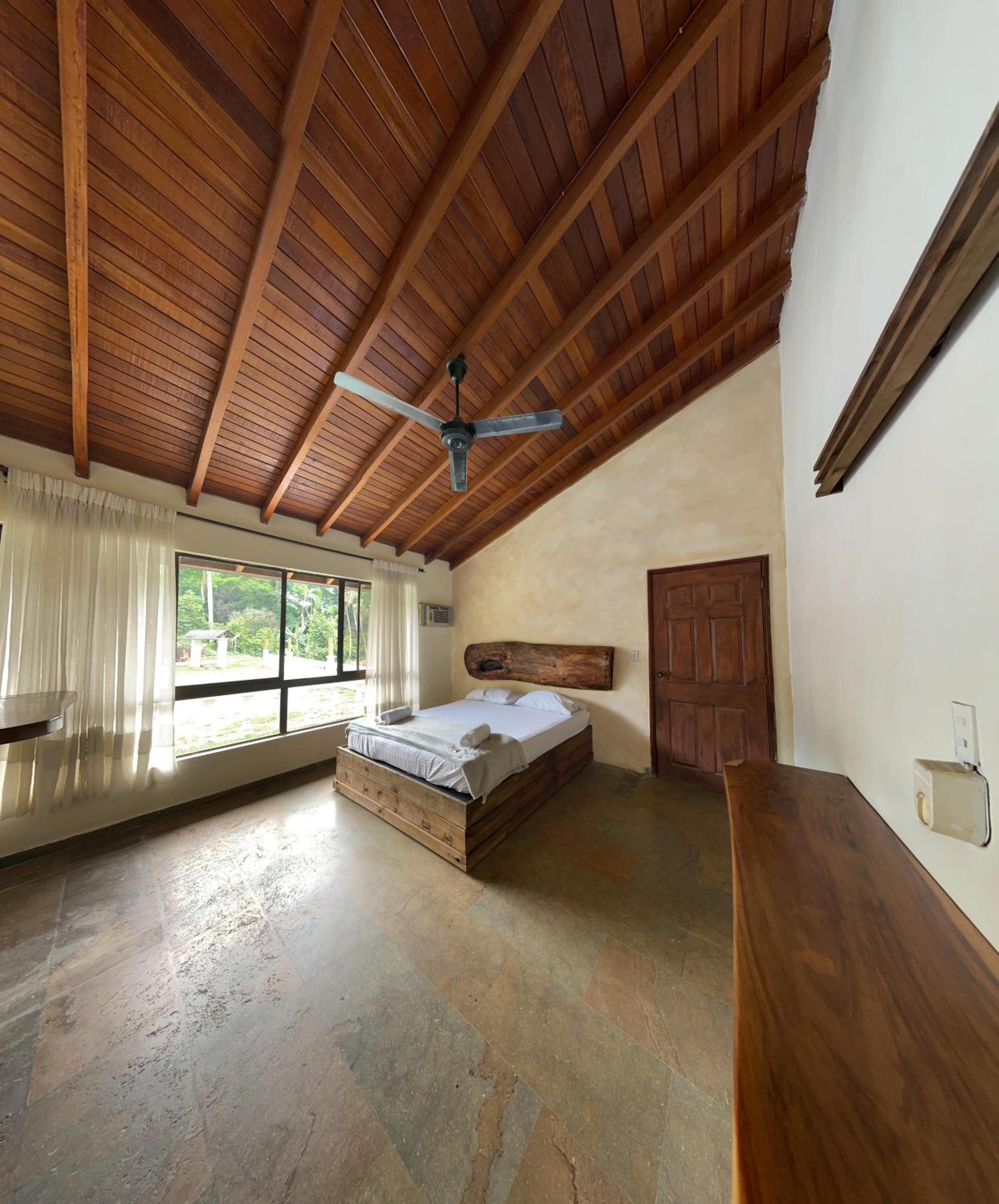 Budget Double Room photo 3