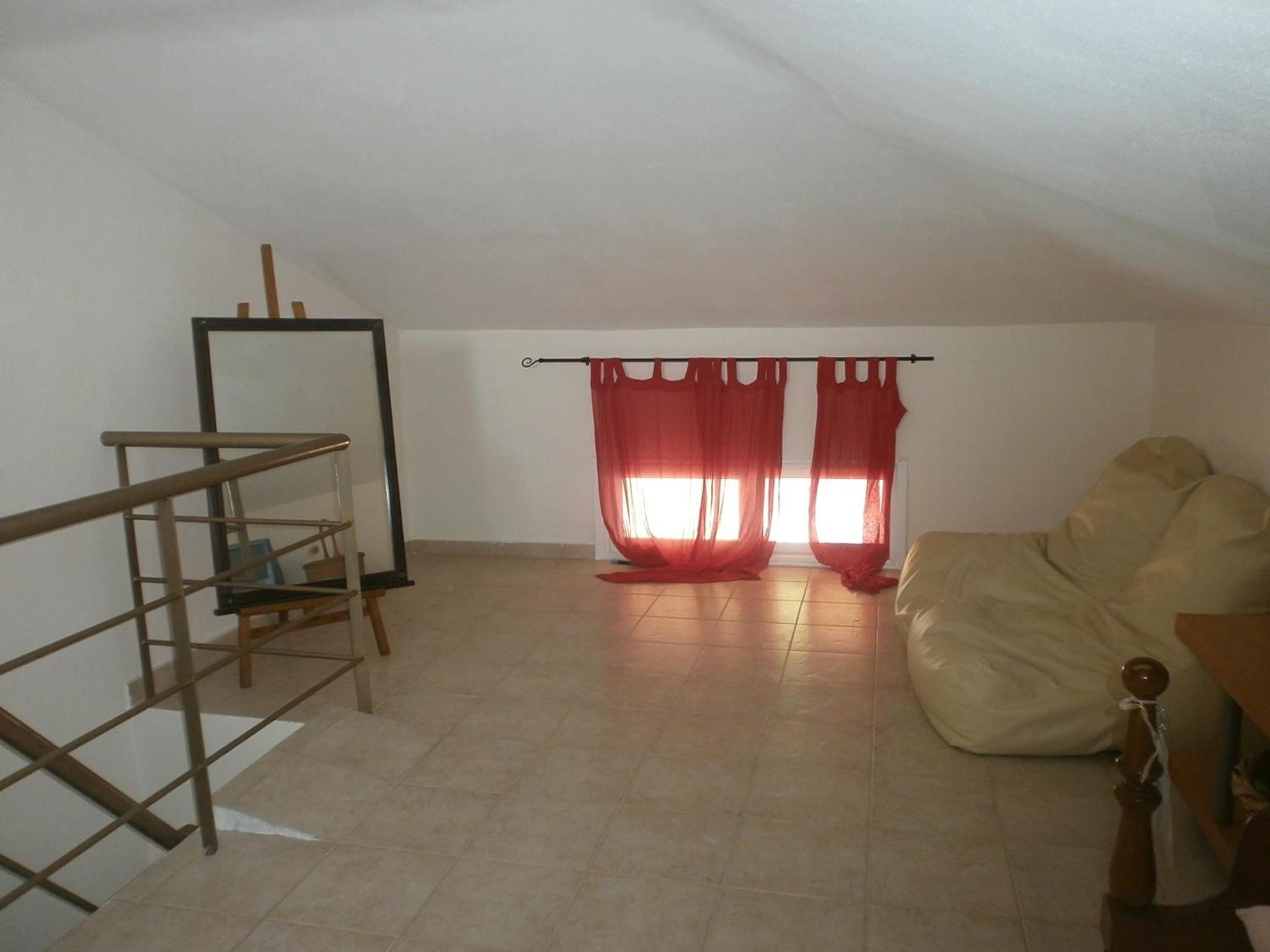 Three-Bedroom Vacation Home  photo 1