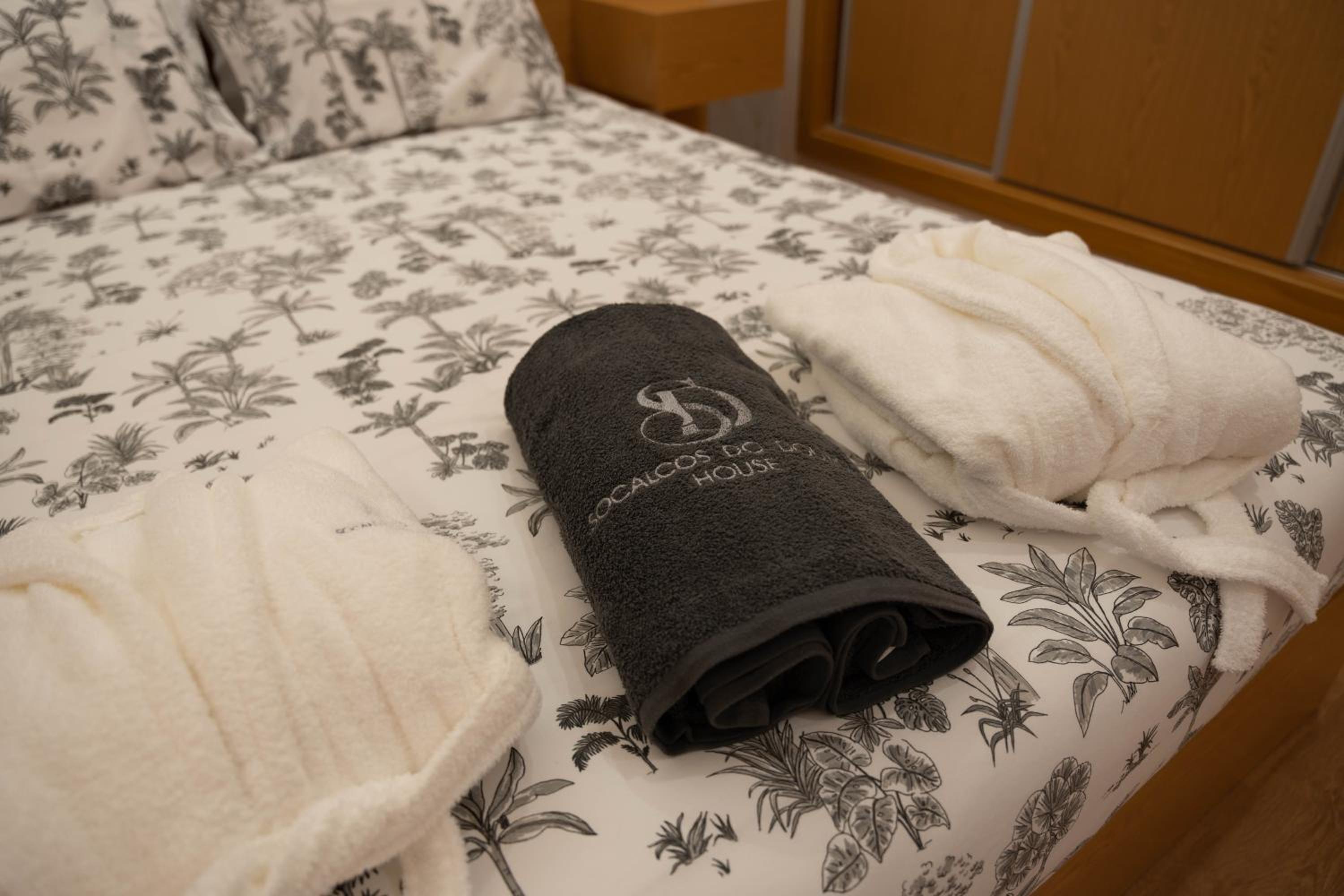 Double Room with Spa Bath photo 2