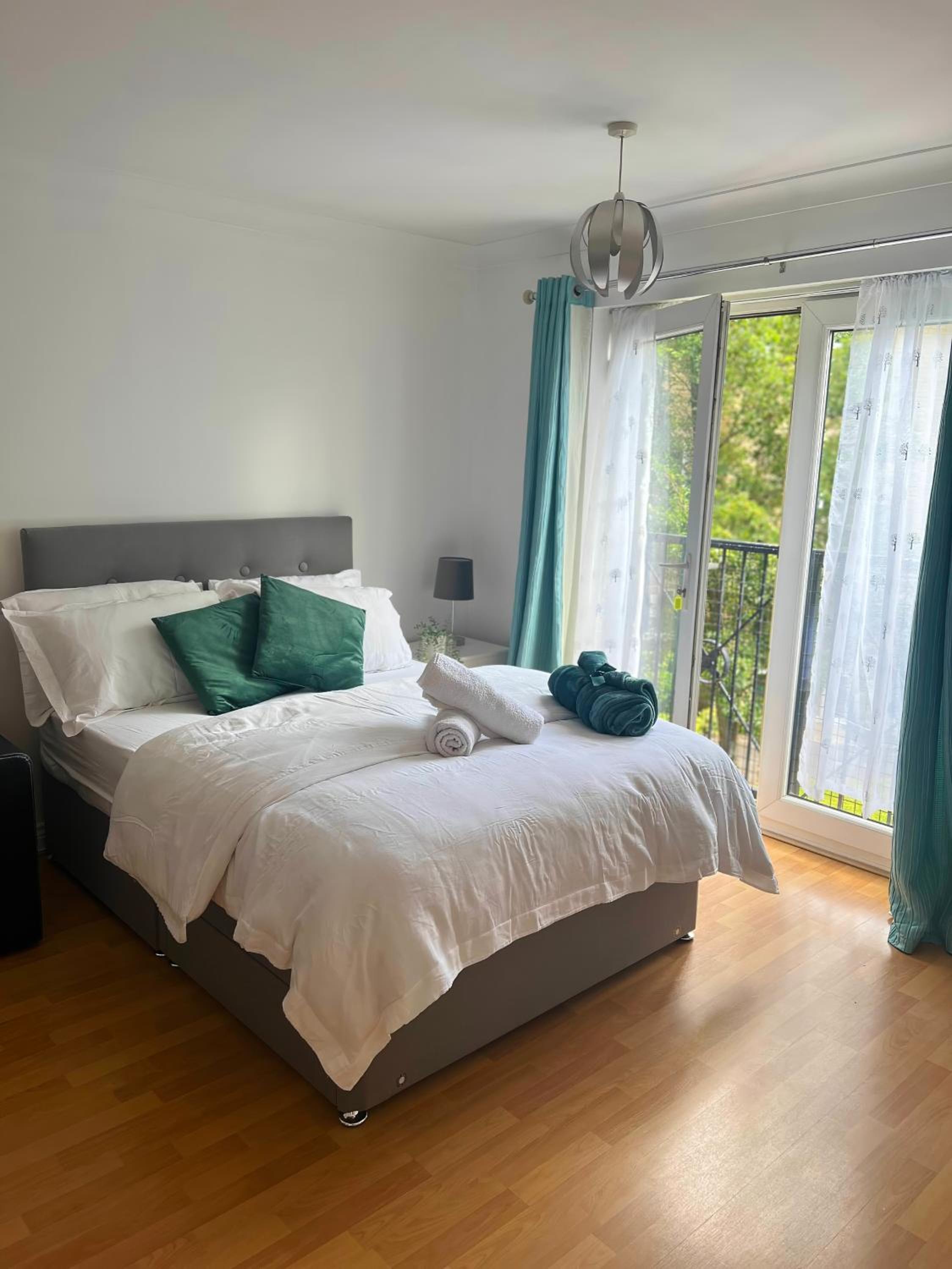 Deluxe Double Room With Extra Bed