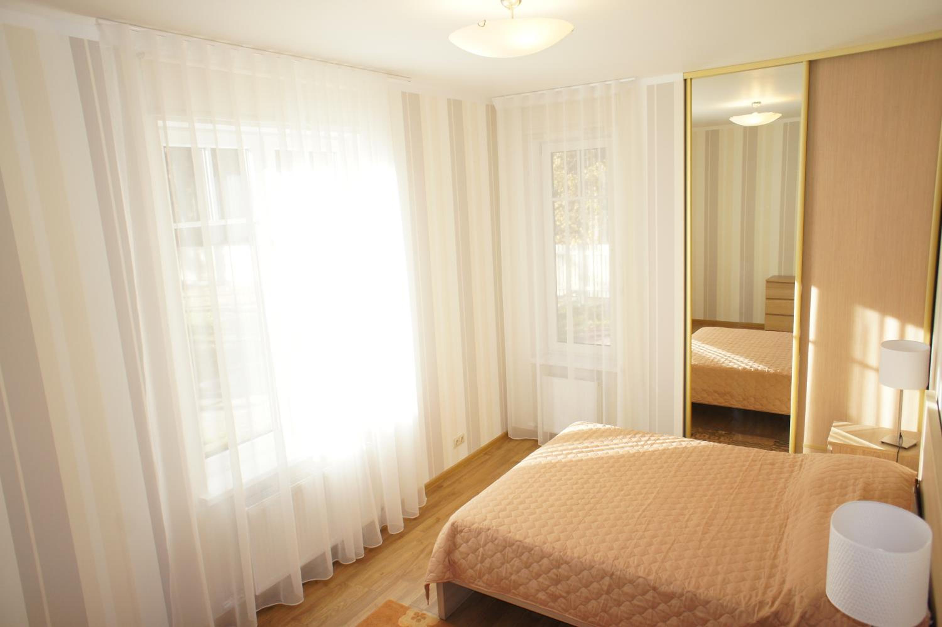 One-Bedroom Apartment - Photo 13