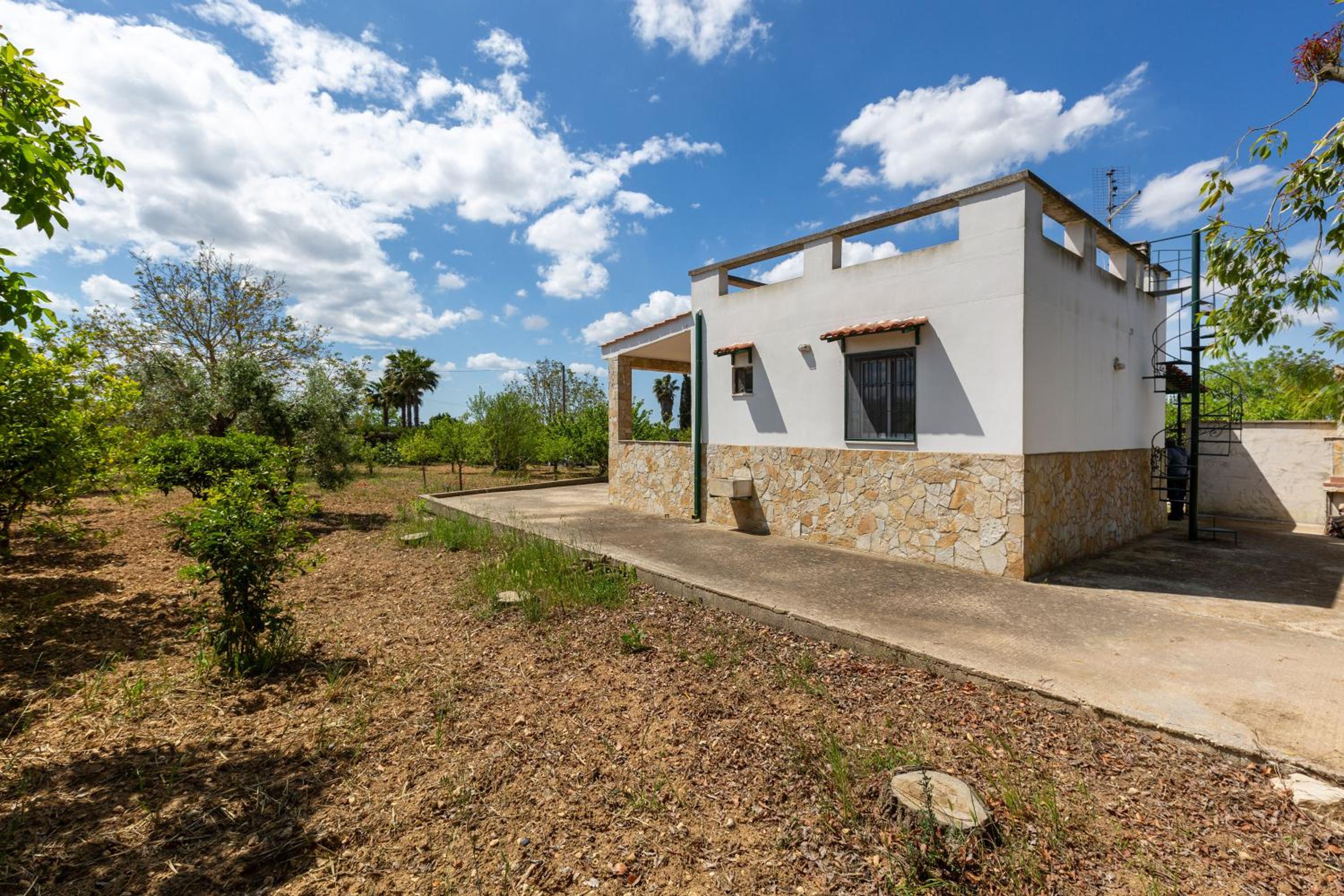 Two-Bedroom House photo 2