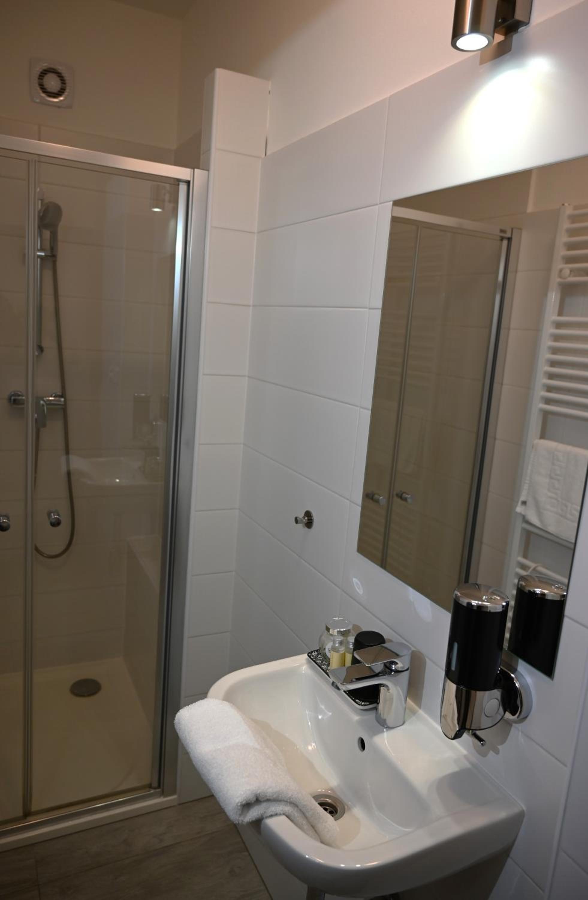 Quadruple Room with Garden View photo 3