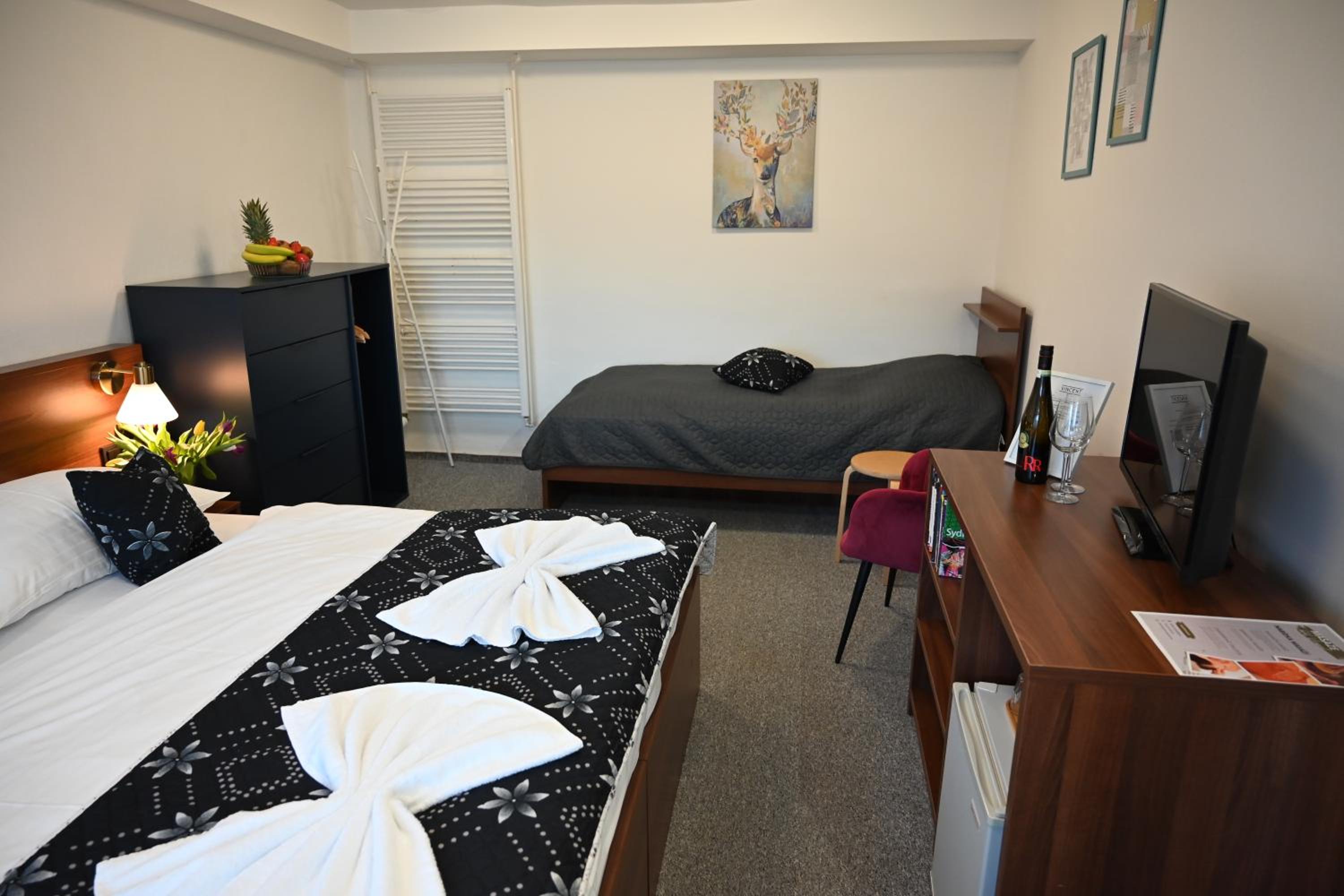 Triple Room with Bath - Ground Floor  - Photo 4