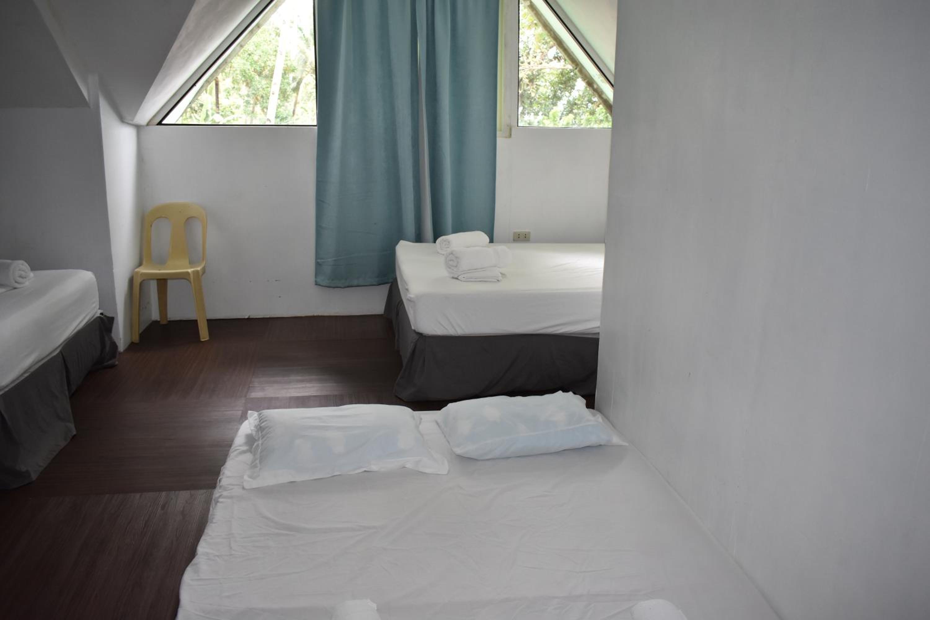 Two-Bedroom Bungalow - Photo 14