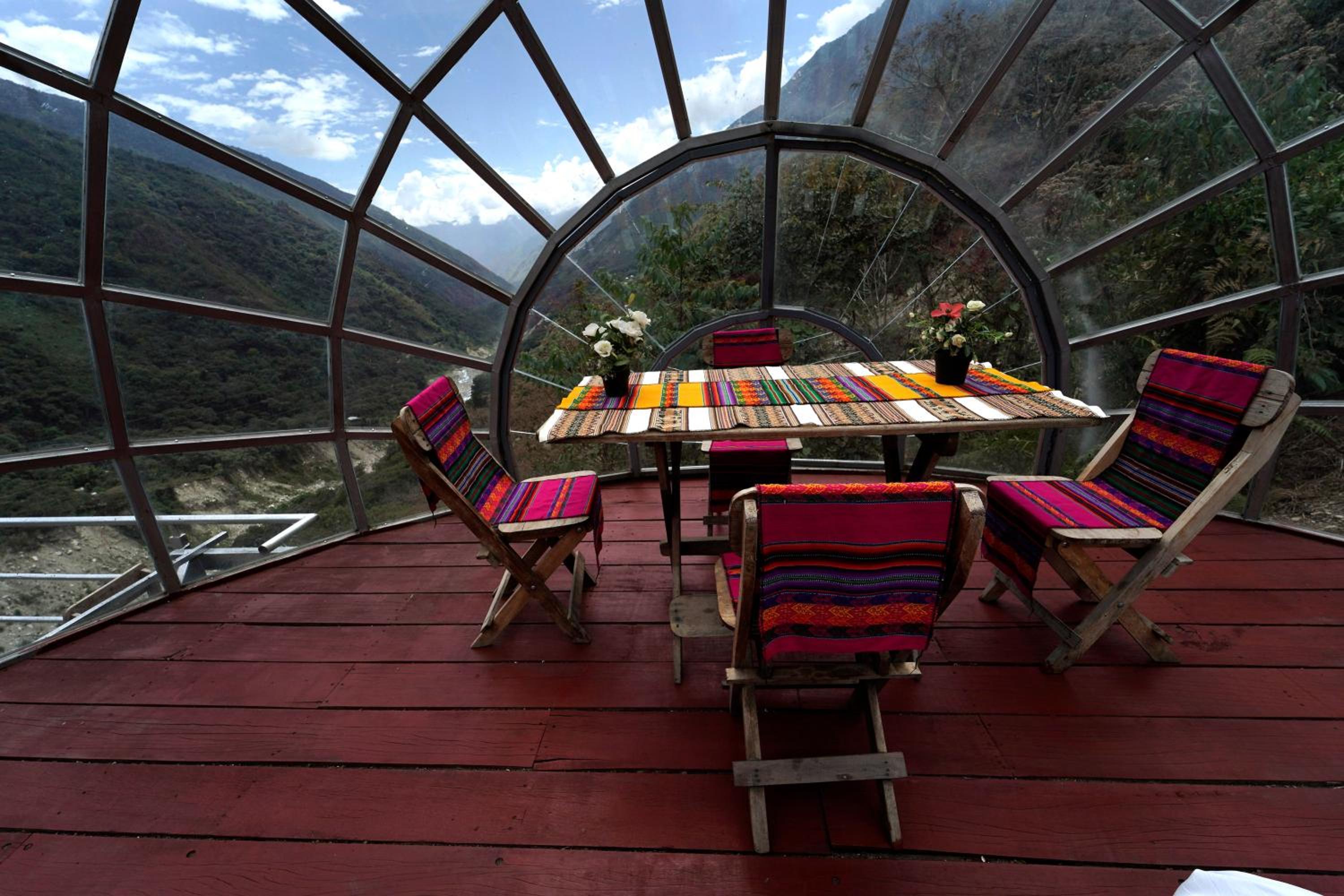Quadruple Room with Mountain View photo 2