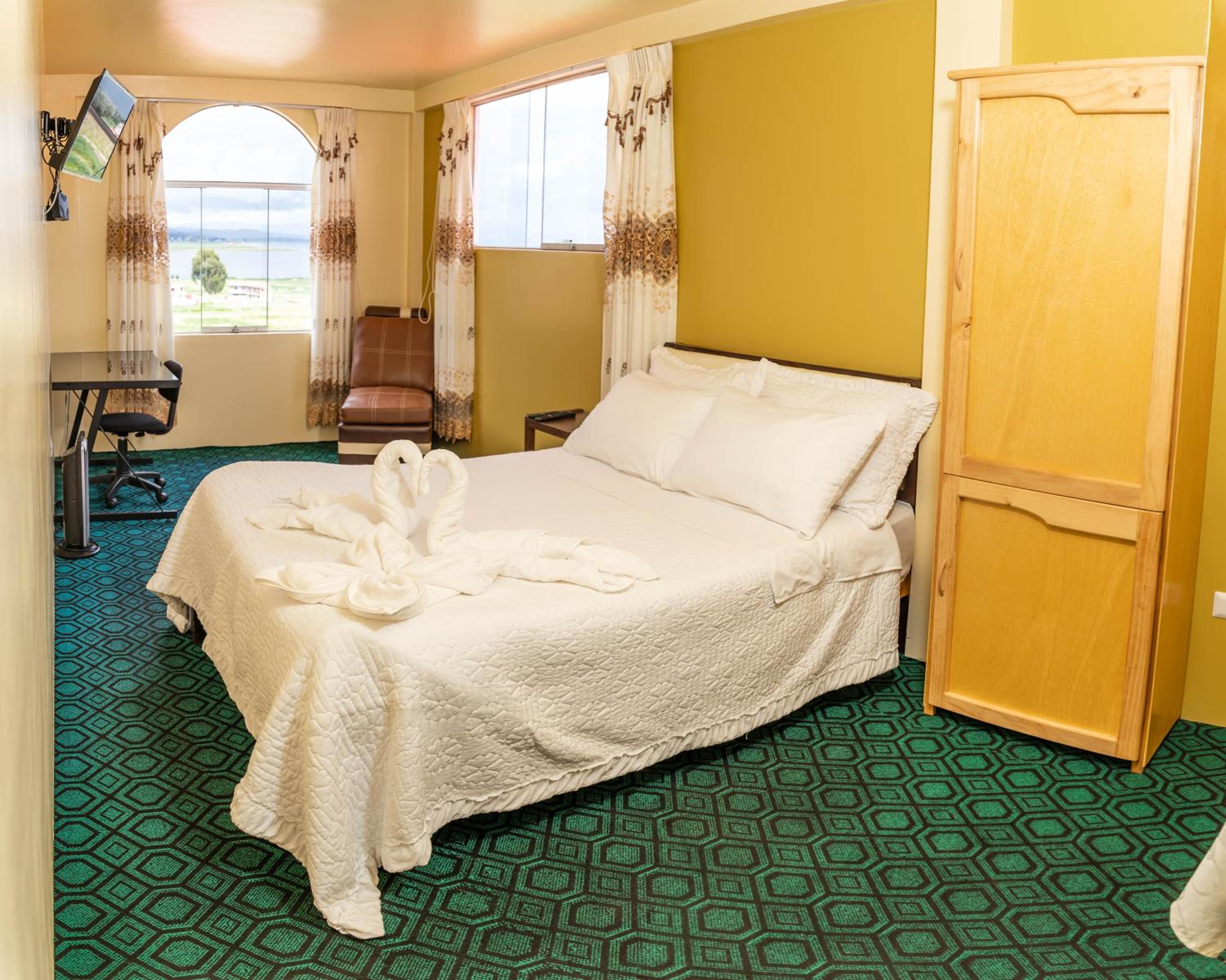 Double Room with Private Bathroom photo 1